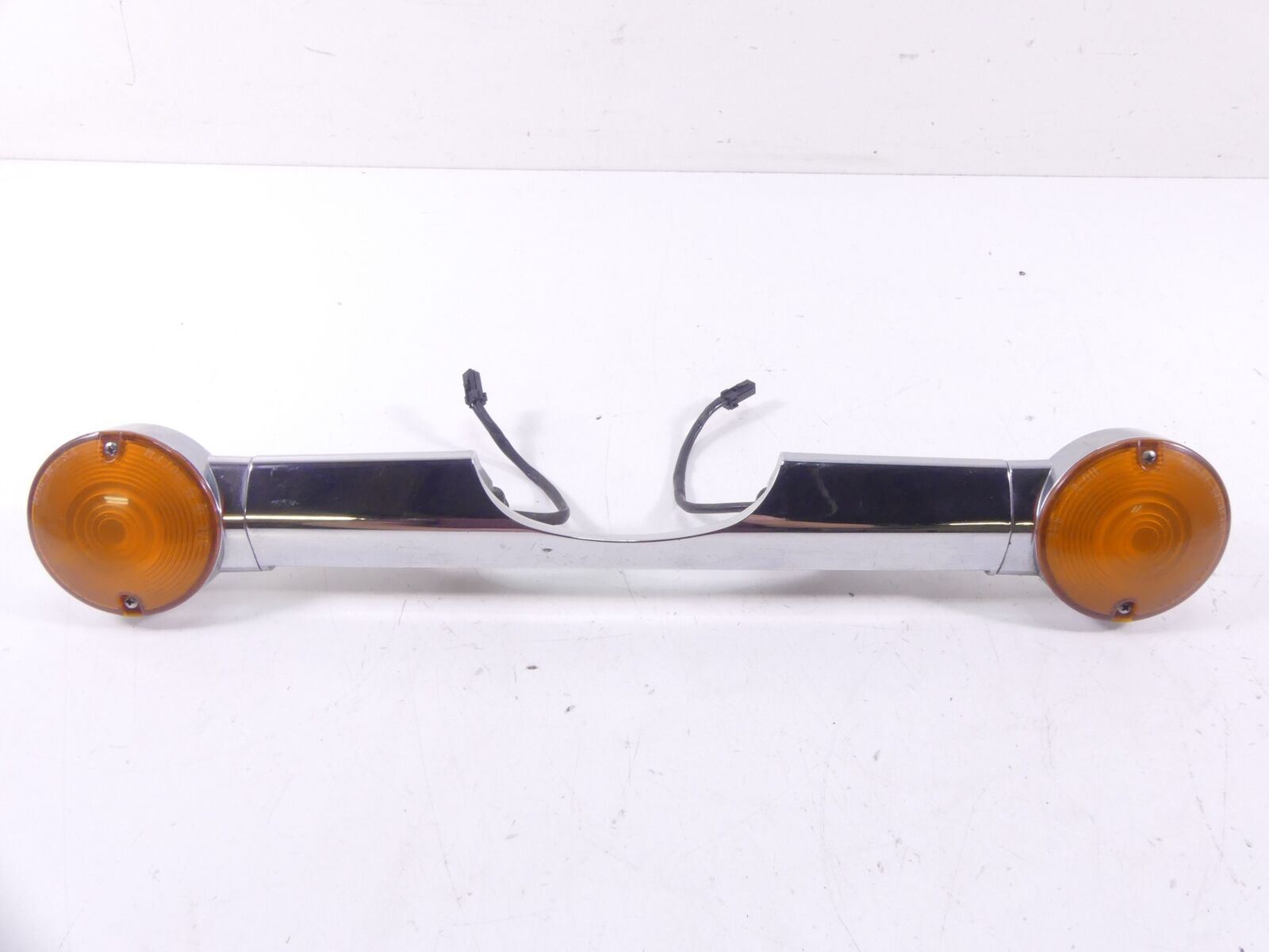 2011 Harley Touring FLHRC Road King Rear Blinker Turn Signal Bar 68510-74C | Mototech271