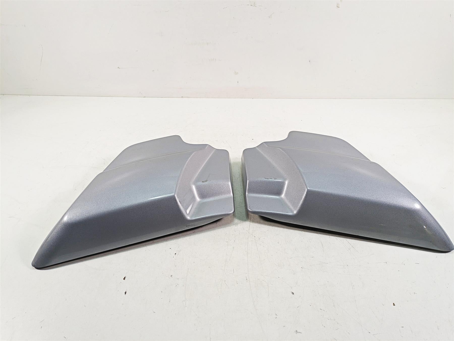 2020 Harley Touring FLHX Street Glide Side Cover Fairing Set 66048-09A 66250-09 {{ shop.shopifyCountryName }} - Mototech271
