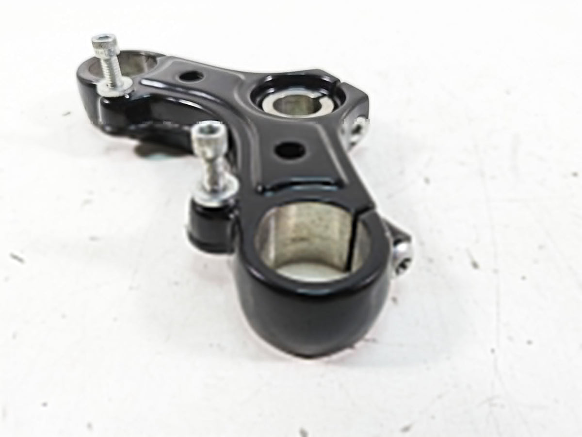 2017 Harley XL883 N Sportster Iron Upper Triple Tree Steering Clamp 46758-07 {{ shop.shopifyCountryName }} - Mototech271