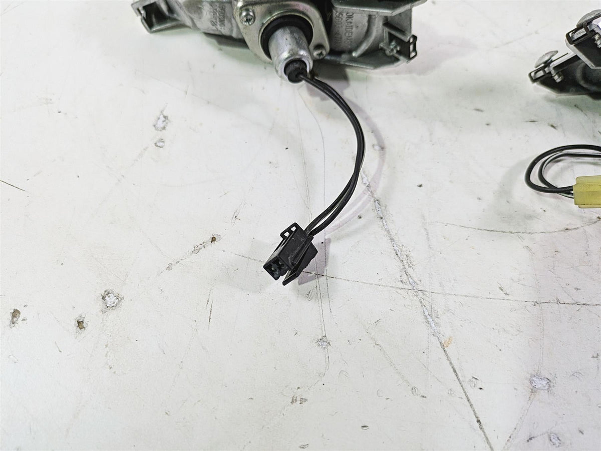 2016 Suzuki GSXR1000 Rear Blinkers Turn Signal Set 35603-47H00 35604-47H00 {{ shop.shopifyCountryName }} - Mototech271