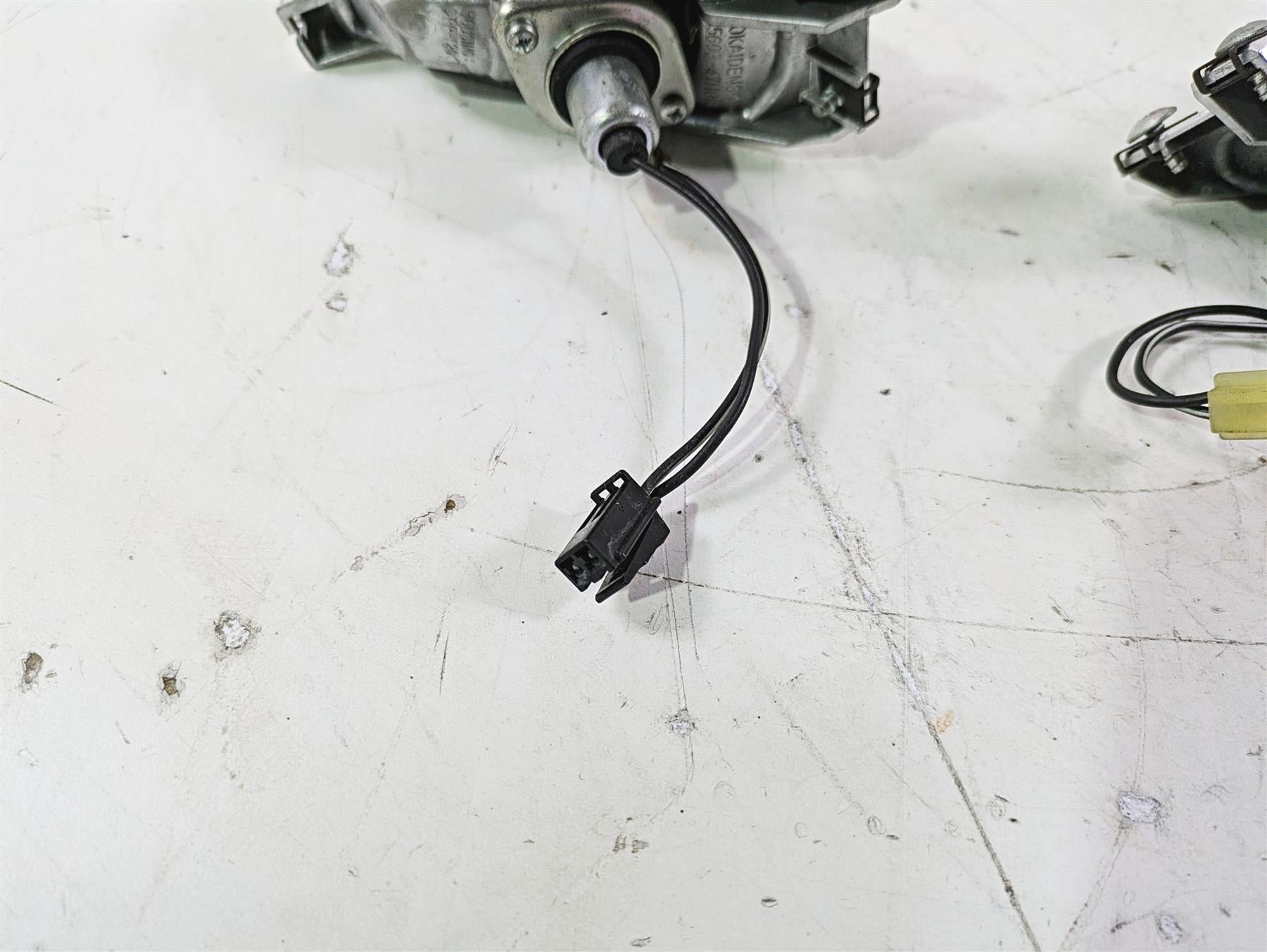 2016 Suzuki GSXR1000 Rear Blinkers Turn Signal Set 35603-47H00 35604-47H00 {{ shop.shopifyCountryName }} - Mototech271