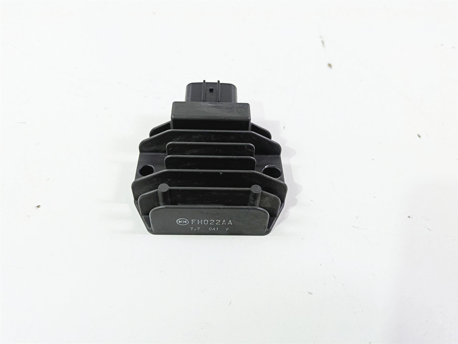 2018 KTM 1290 Super Adv S Rectifier Voltage Regulator 60311034000 FH022AA {{ shop.shopifyCountryName }} - Mototech271