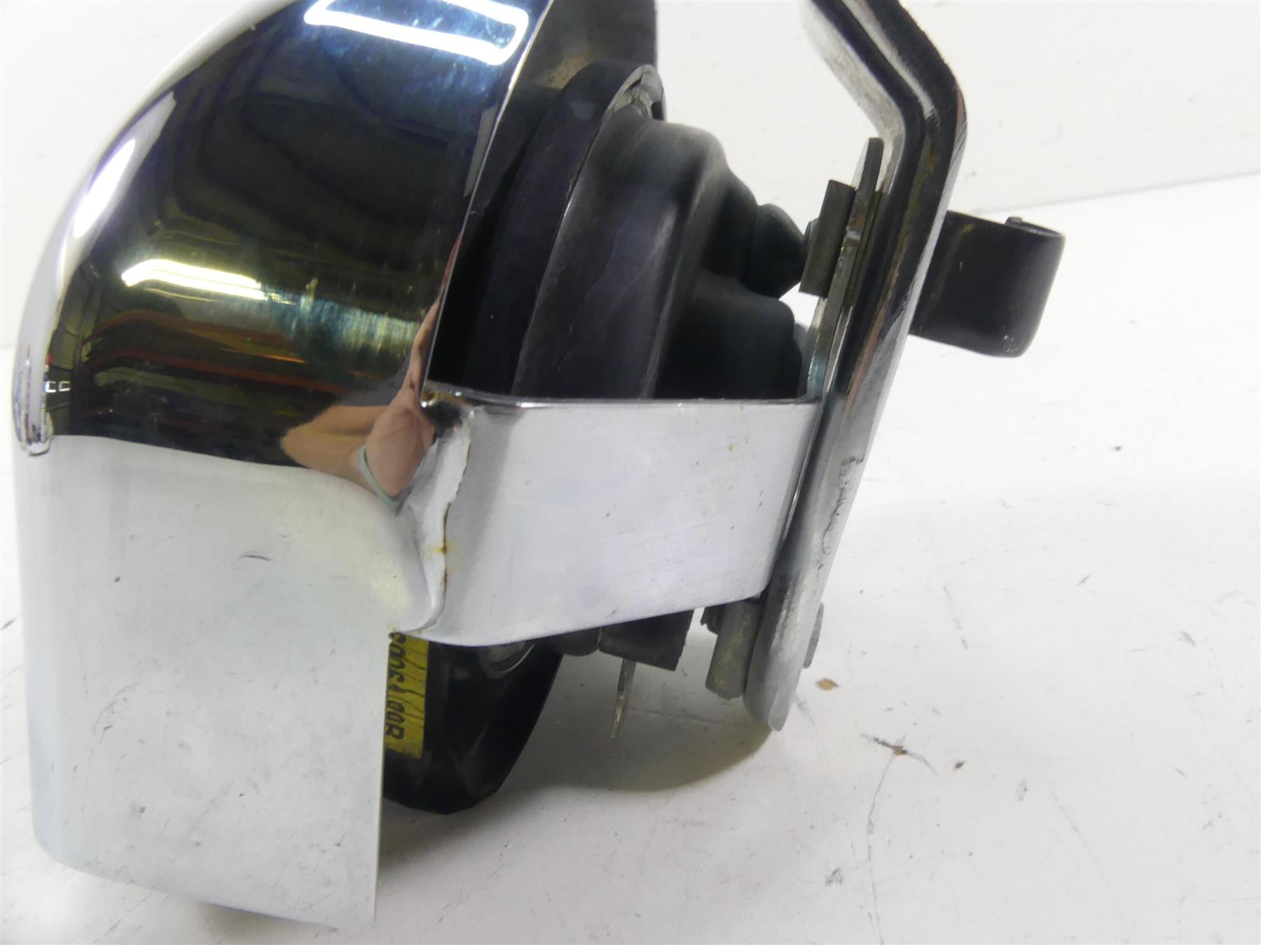 2015 Harley FXDF Dyna Fat Bob Horn + Chrome Cover 61300478A {{ shop.shopifyCountryName }} - Mototech271