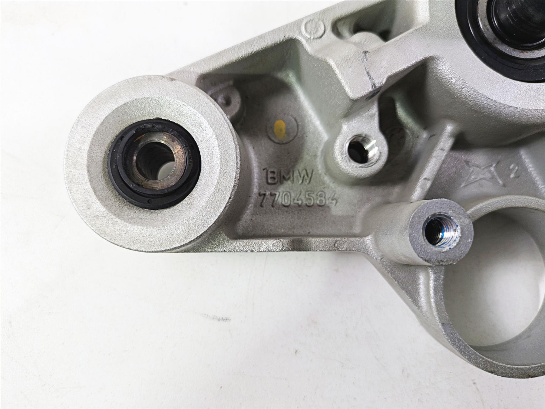 2009 BMW R1200GS K255 Adv Upper Triple Tree Steering Clamp 31427718170 {{ shop.shopifyCountryName }} - Mototech271