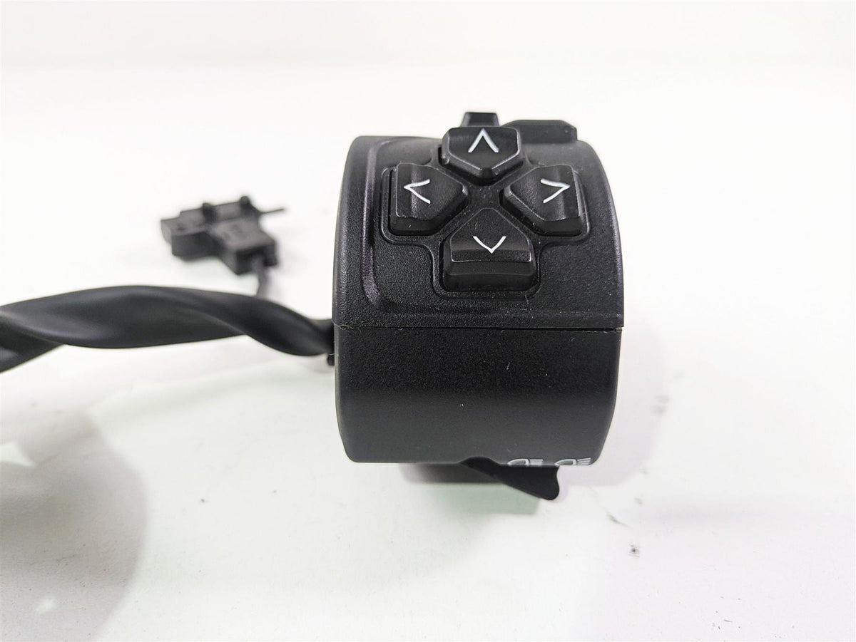 2024 Triumph Street Triple 765 R Left Hand Blinker Control Switch T2045169 {{ shop.shopifyCountryName }} - Mototech271