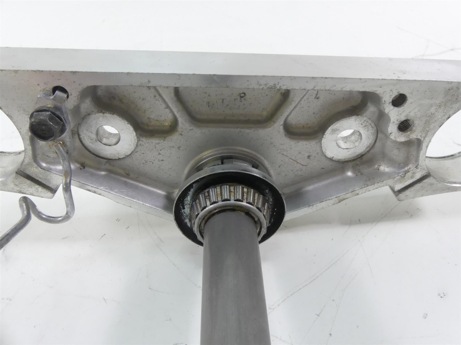 2003 Honda VTX1800R Upper & Lower Triple Tree Yoke Clamp Set -Read 53230-MCV-000 {{ shop.shopifyCountryName }} - Mototech271
