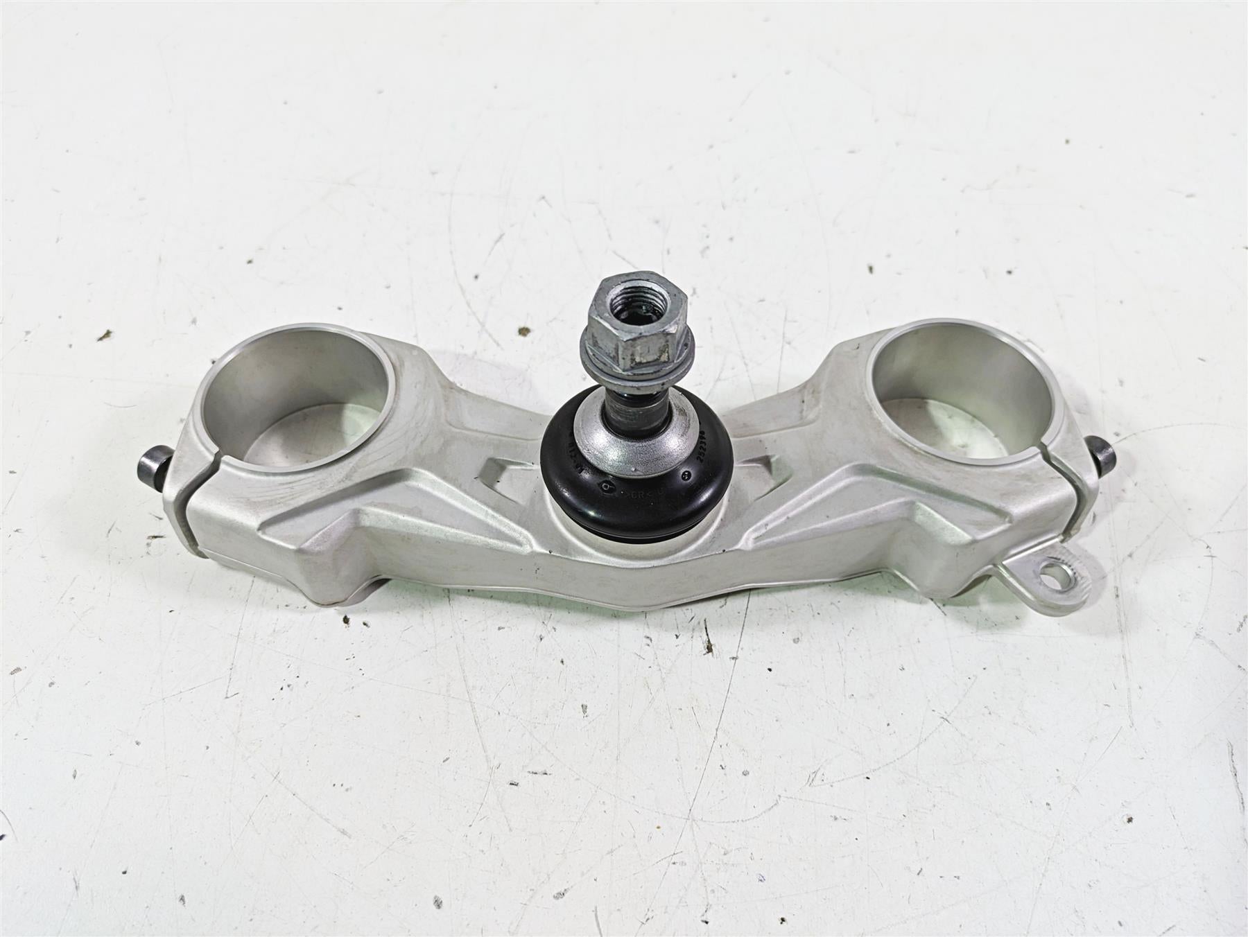 2014 BMW R1200 RT RTW K52 Lower Triple Tree Steering Clamp 31428549492 {{ shop.shopifyCountryName }} - Mototech271