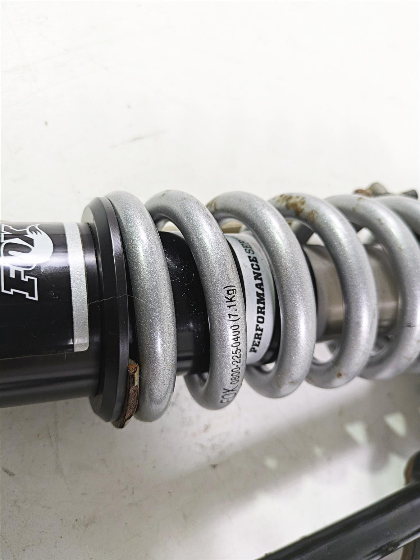 2018 Indian Chieftain Limited Fox Rear Shock Damper & Linkage 1019402 1543839 {{ shop.shopifyCountryName }} - Mototech271