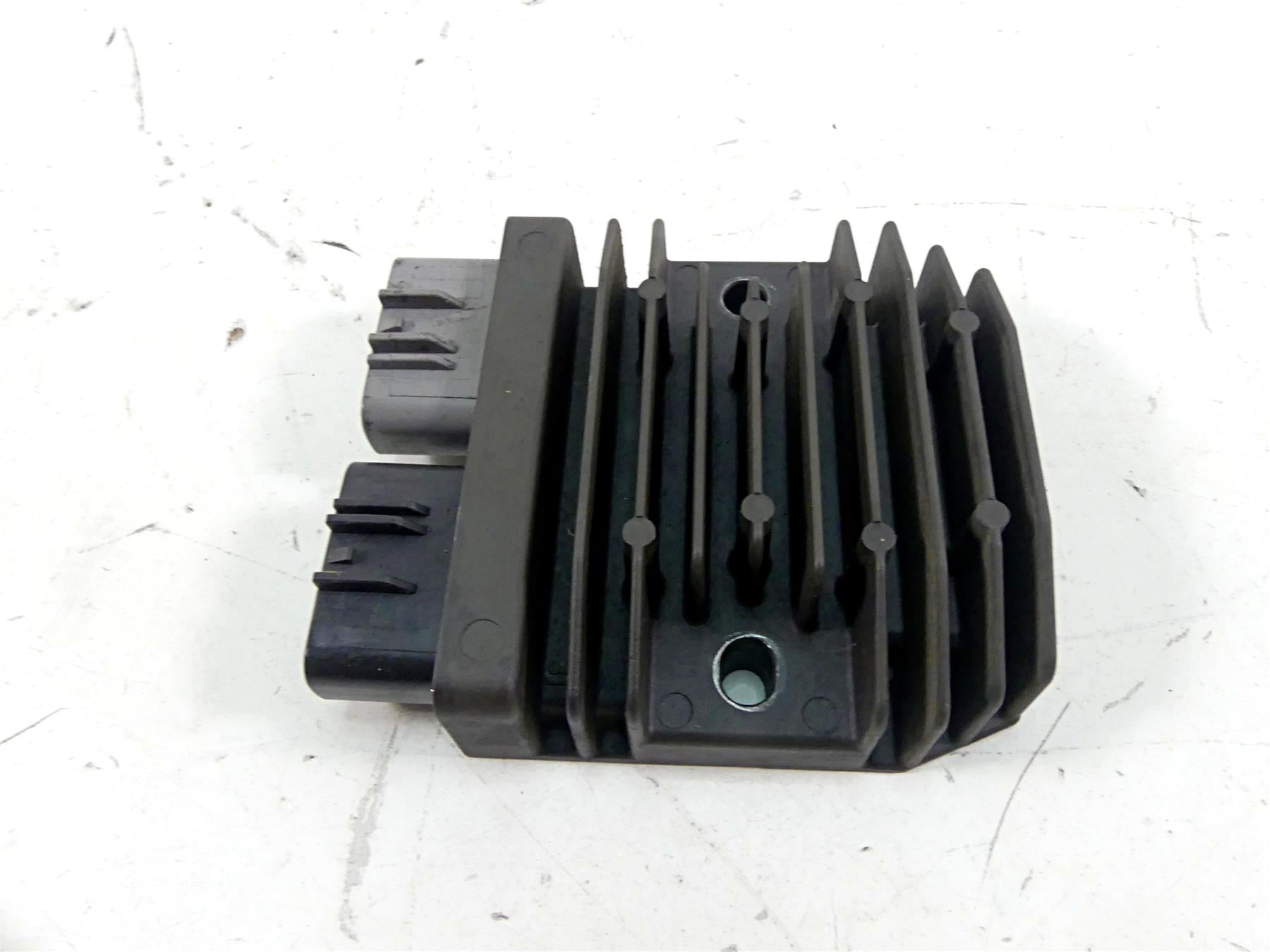 2015 BMW R1200GS GSW K50 Rectifier Voltage Regulator FH020AA 12318523367 {{ shop.shopifyCountryName }} - Mototech271