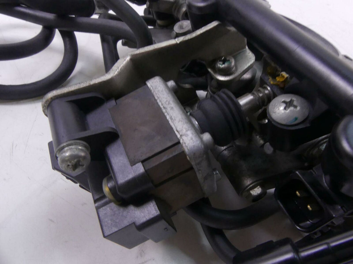 2009 Triumph Street Triple 675R Keihin Throttle Body Fuel Injection T1240478 {{ shop.shopifyCountryName }} - Mototech271