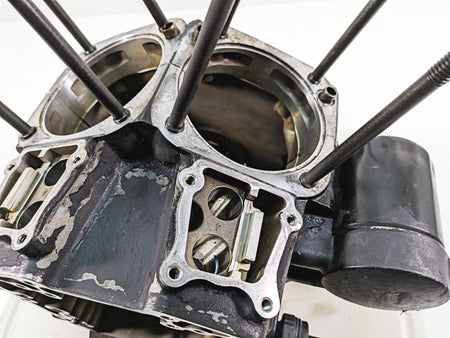 2009 Harley FXDC Dyna Super Glide Custom Crankcase Crank Case Set 24649-06 {{ shop.shopifyCountryName }} - Mototech271