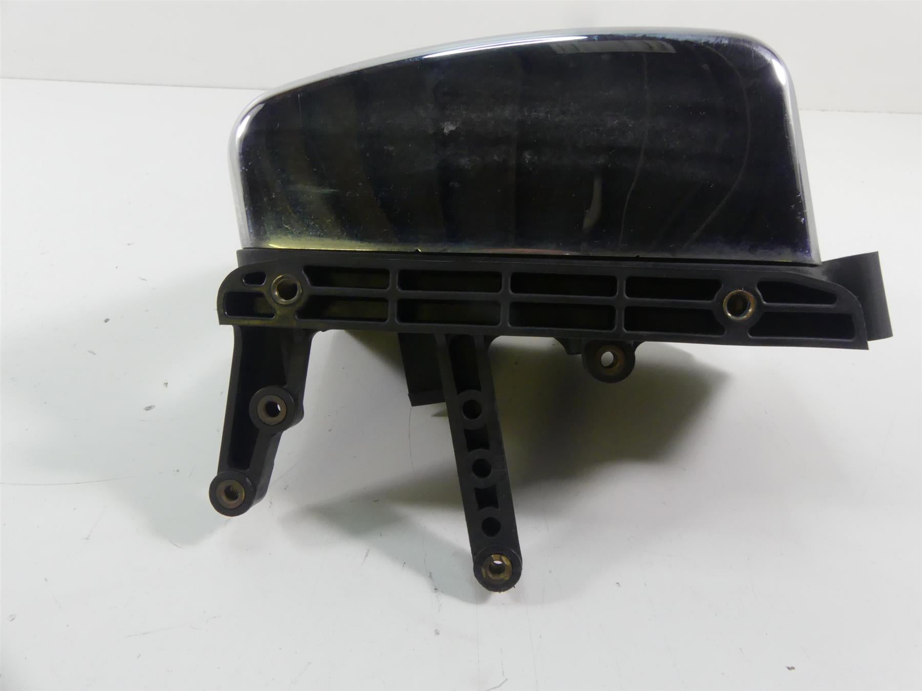 2005 Harley FXDWGI Dyna Wide Glide Electrical Stay Tray & Chrome Cover 66333-04 {{ shop.shopifyCountryName }} - Mototech271