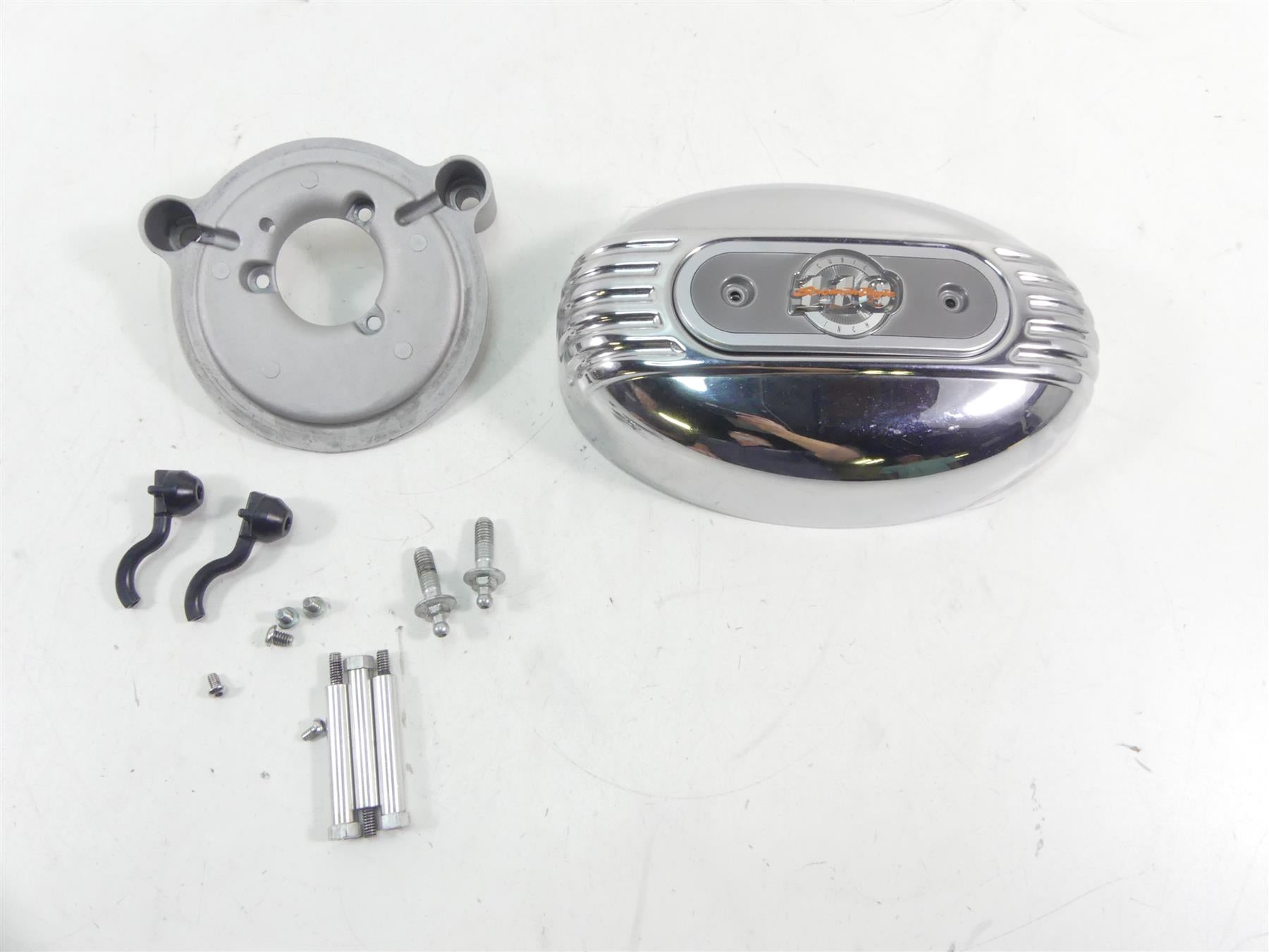 2007 Harley FLHTCU SE CVO Electra Glide 110ci Air Cleaner Cover Holder 29353-05 | Mototech271