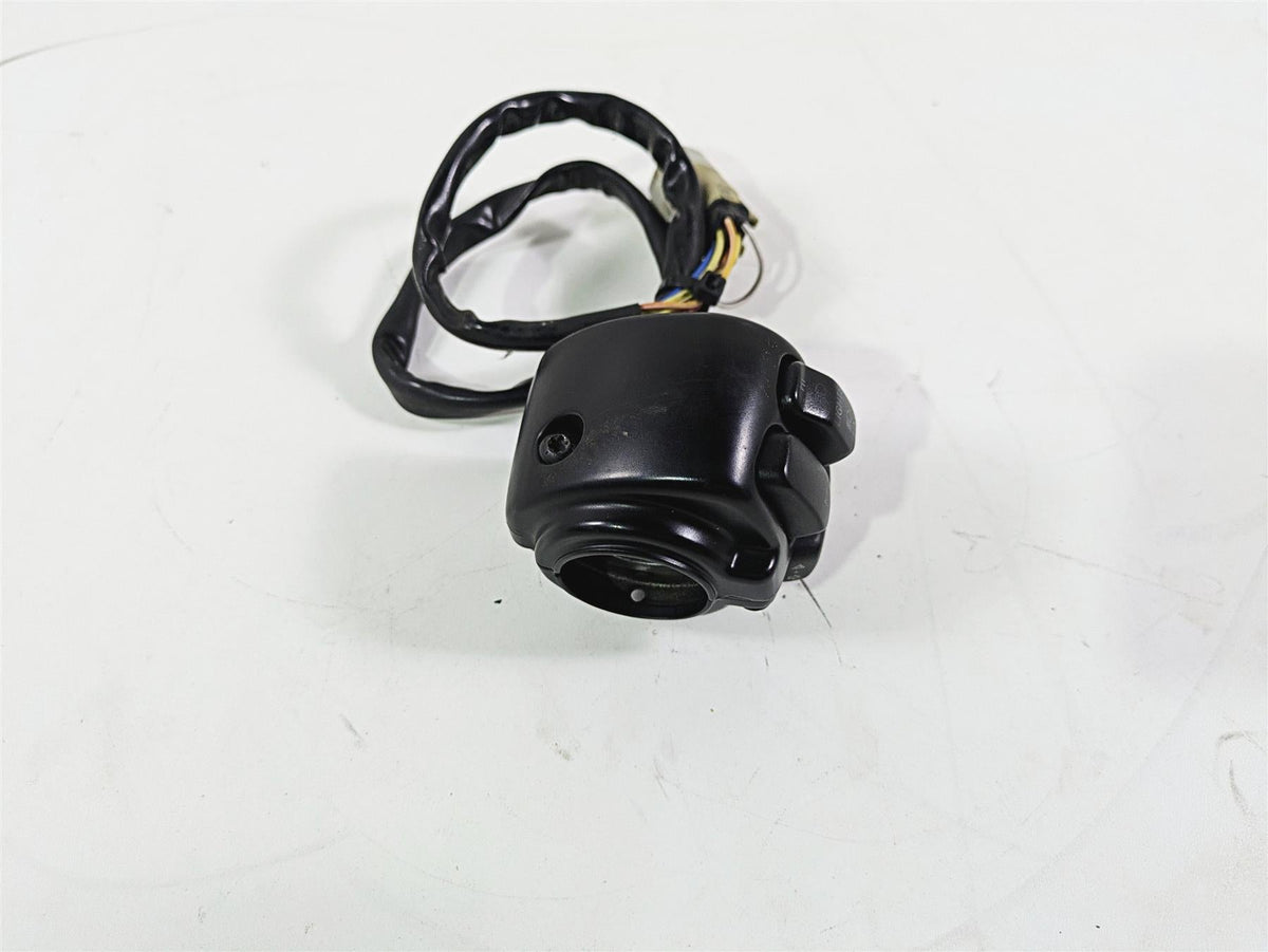 2016 Harley VRSCDX Night Rod Left Hand Control Switch 71682-06A 71685-06A {{ shop.shopifyCountryName }} - Mototech271