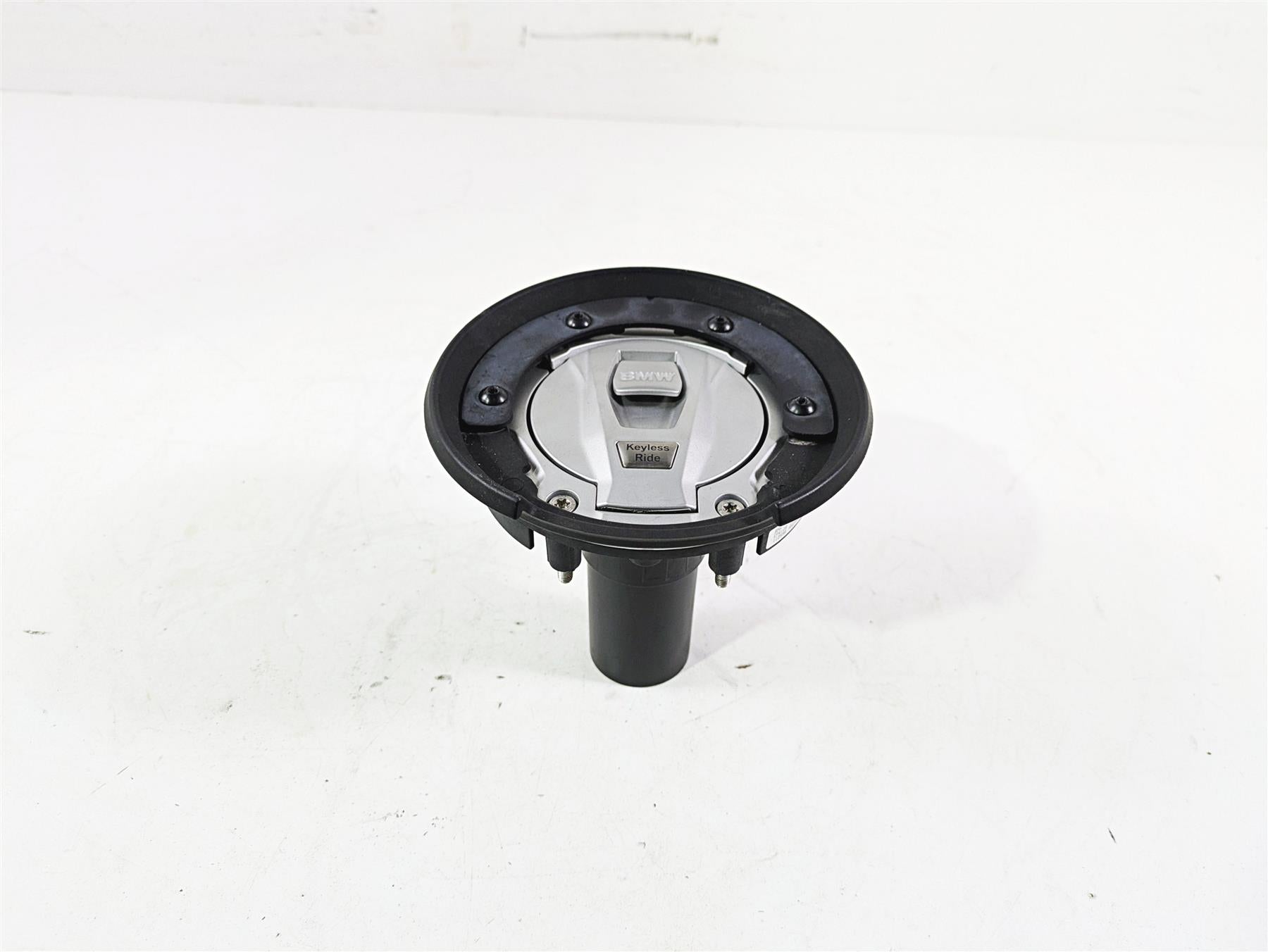 2021 BMW R1250GS K51 Adv Keyless Fuel Gas Petrol Cap Lid 16118552148 {{ shop.shopifyCountryName }} - Mototech271