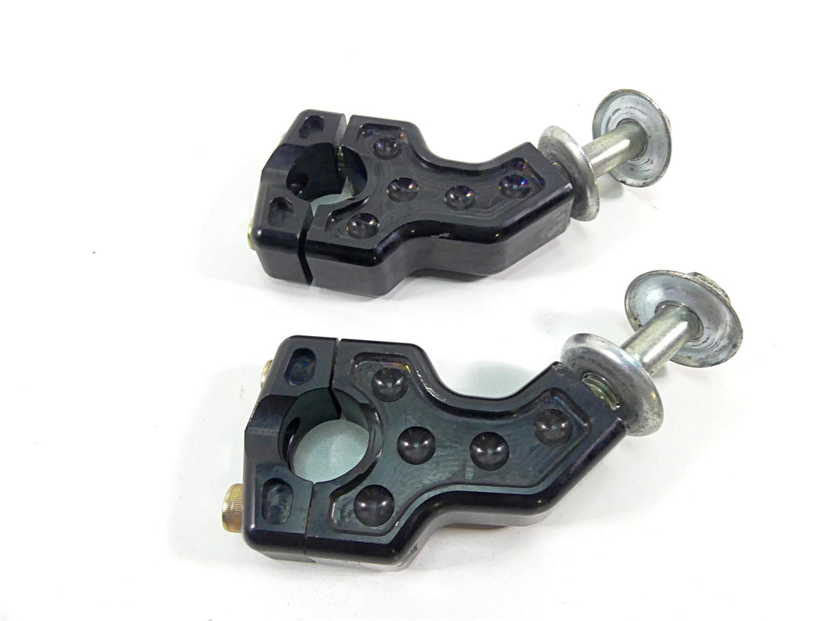 2011 Harley Softail FXS Blackline Joker Machine Dual 2.5" Riser Handlebar Set {{ shop.shopifyCountryName }} - Mototech271