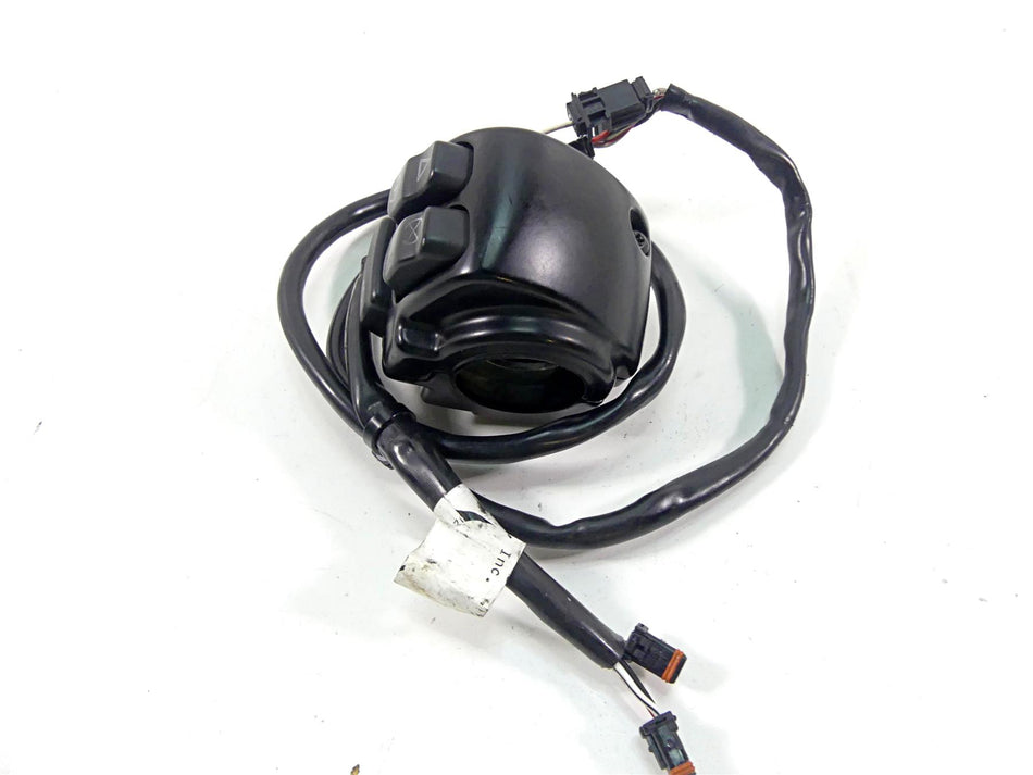 2016 Harley Softail FLS Slim Right Hand Start Stop Control Switch 71500297 {{ shop.shopifyCountryName }} - Mototech271