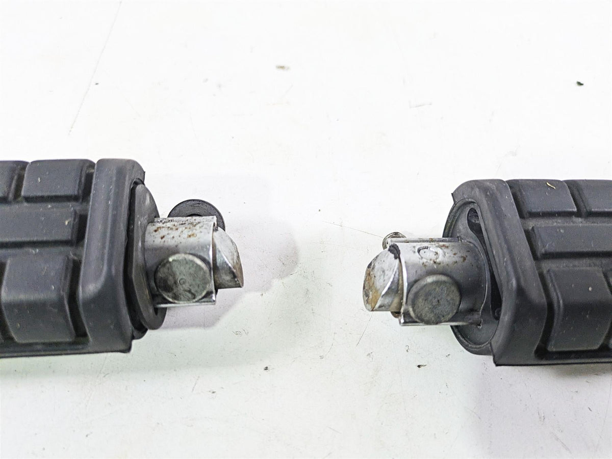 2002 Honda V-Twin VTX1800 C Rear Passenger Footpeg Set 50680-MCH-000 {{ shop.shopifyCountryName }} - Mototech271