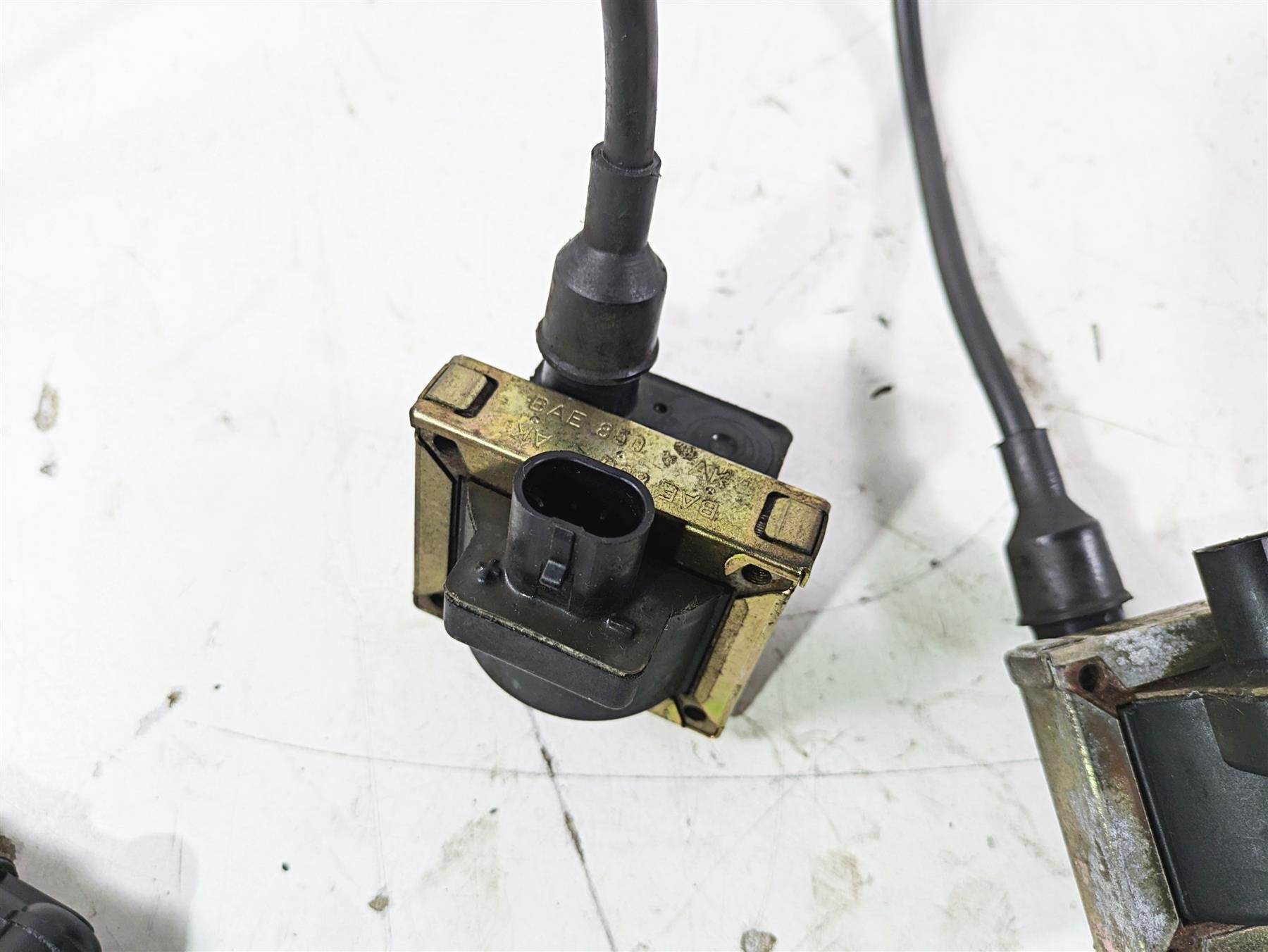 1998 Moto Guzzi California 1100 EV Ignition Coil + Wires & Plugs Set GU30716500 {{ shop.shopifyCountryName }} - Mototech271