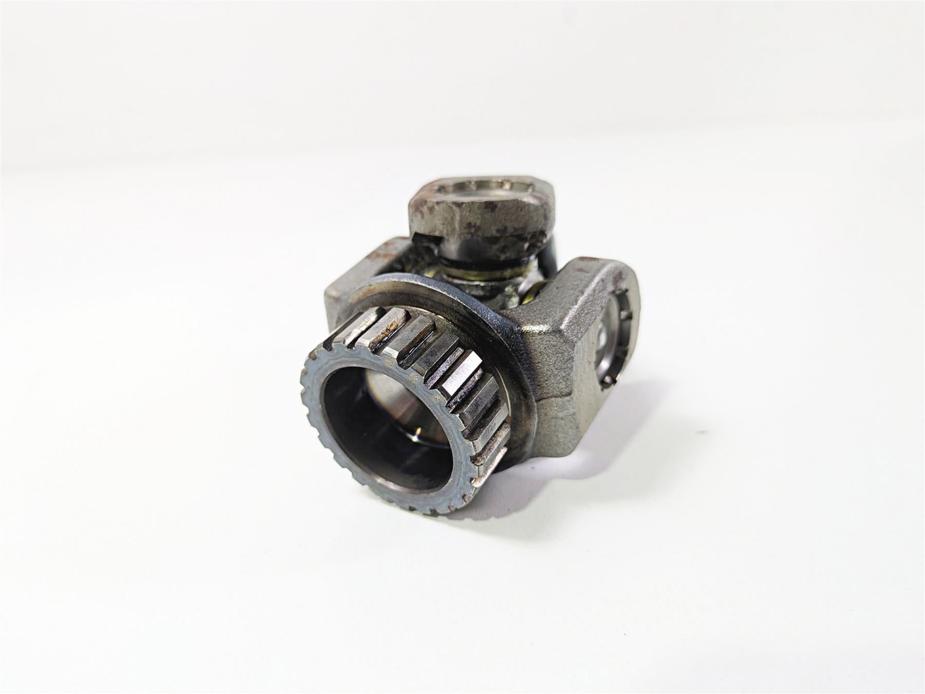 2019 Suzuki M109R VZR1800 Boulevard Swingarm Differential Shaft 27300-48850-019 {{ shop.shopifyCountryName }} - Mototech271