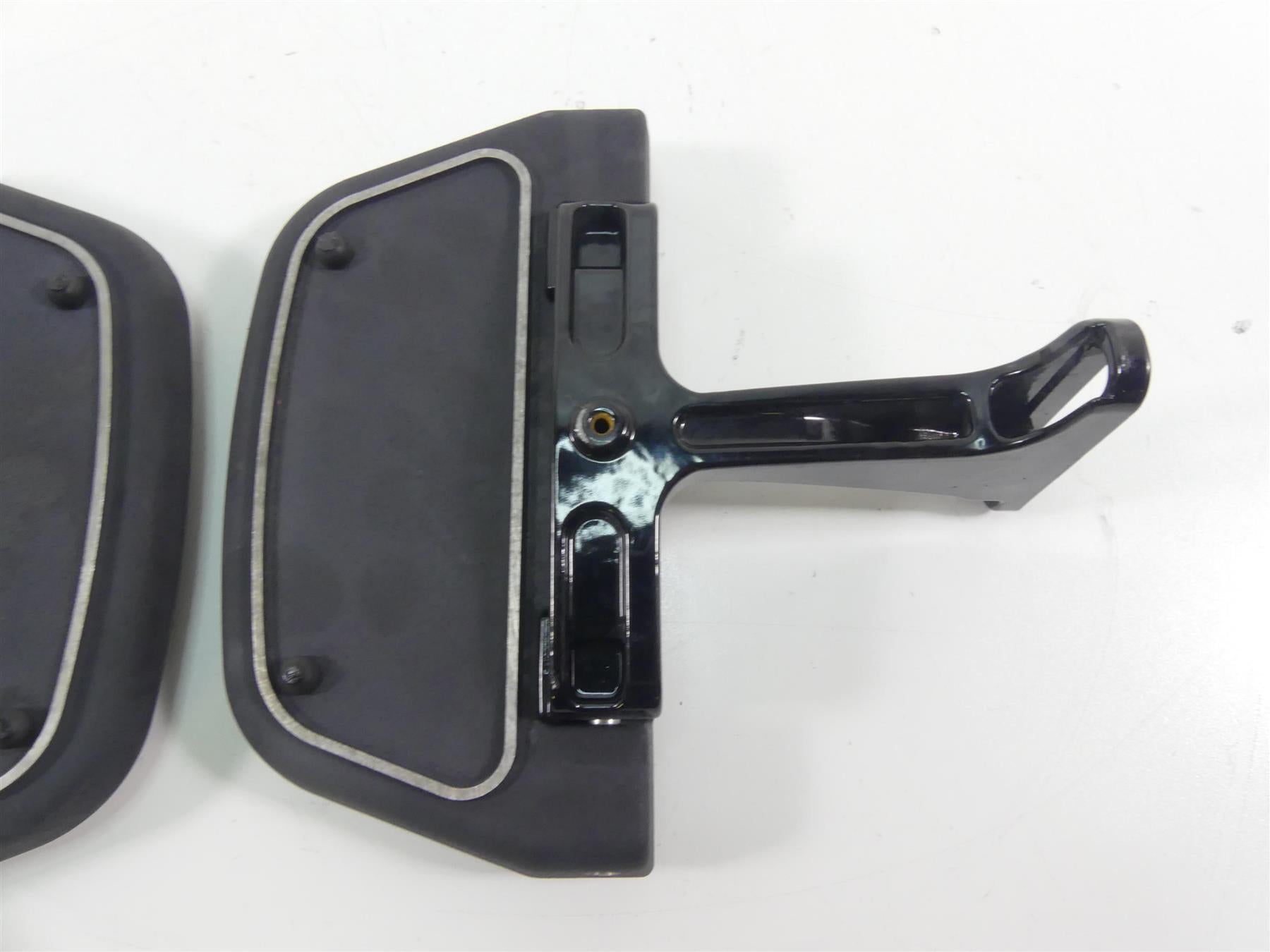 2016 Harley Touring FLHR Road King Rear Passenger Floor Board Set 52719-10 {{ shop.shopifyCountryName }} - Mototech271