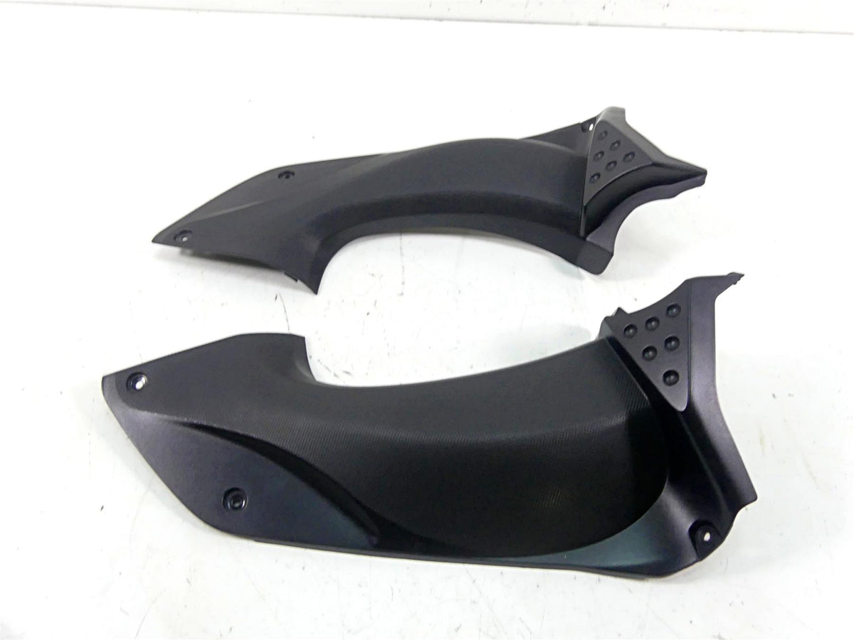 2010 Kawasaki ZX1400 ZX14 R Ninja Inner Intake Cover Fairing Set 55028-0061 {{ shop.shopifyCountryName }} - Mototech271