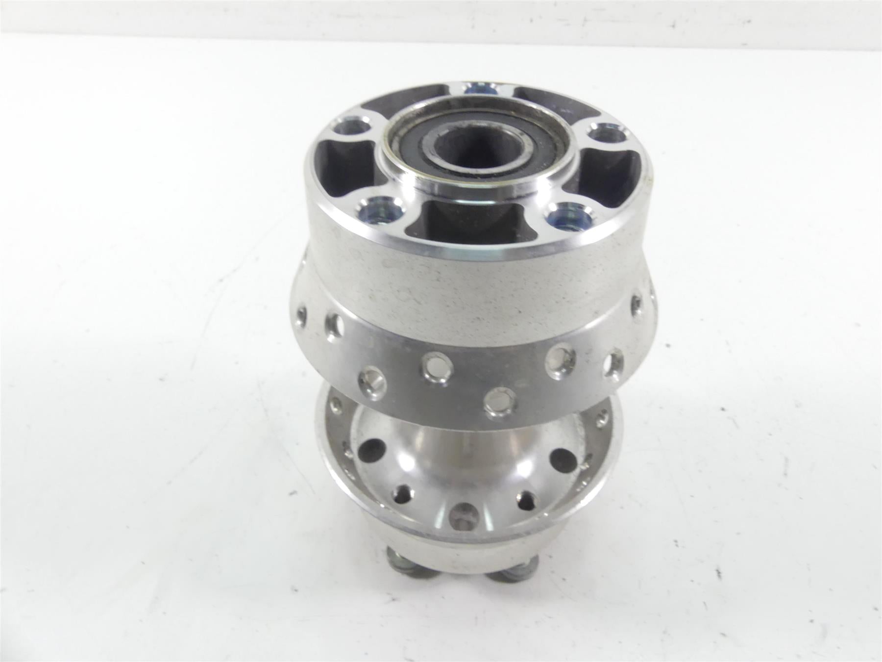 2010 Harley FXDWG Dyna Wide Glide Rear Hub Wheel Rim 25mm 41430-09A {{ shop.shopifyCountryName }} - Mototech271