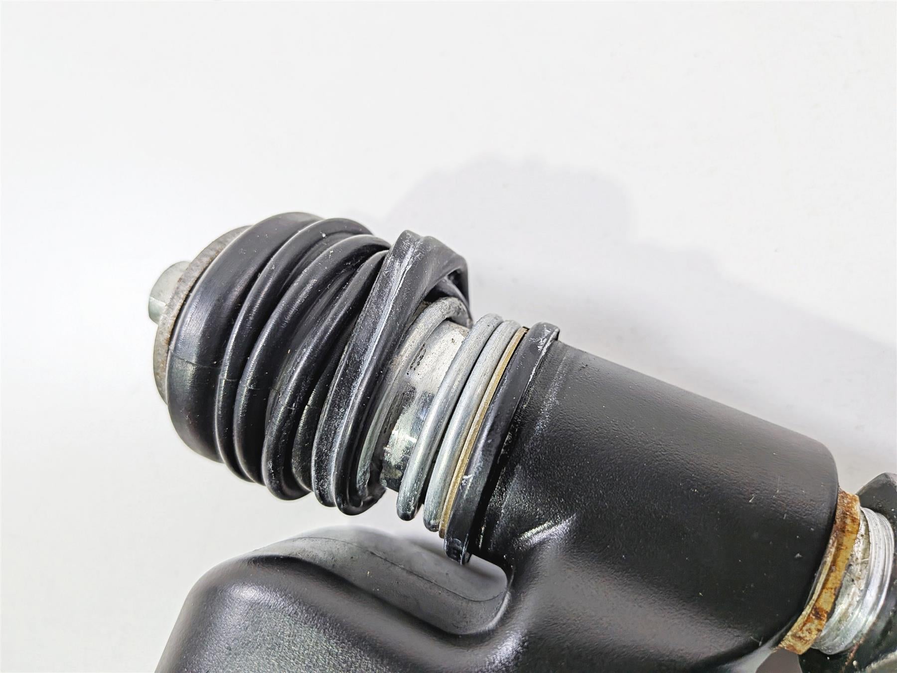 2011 Harley FXDF Dyna Fat Bob Rear Brake Master Cylinder 42474-06C {{ shop.shopifyCountryName }} - Mototech271