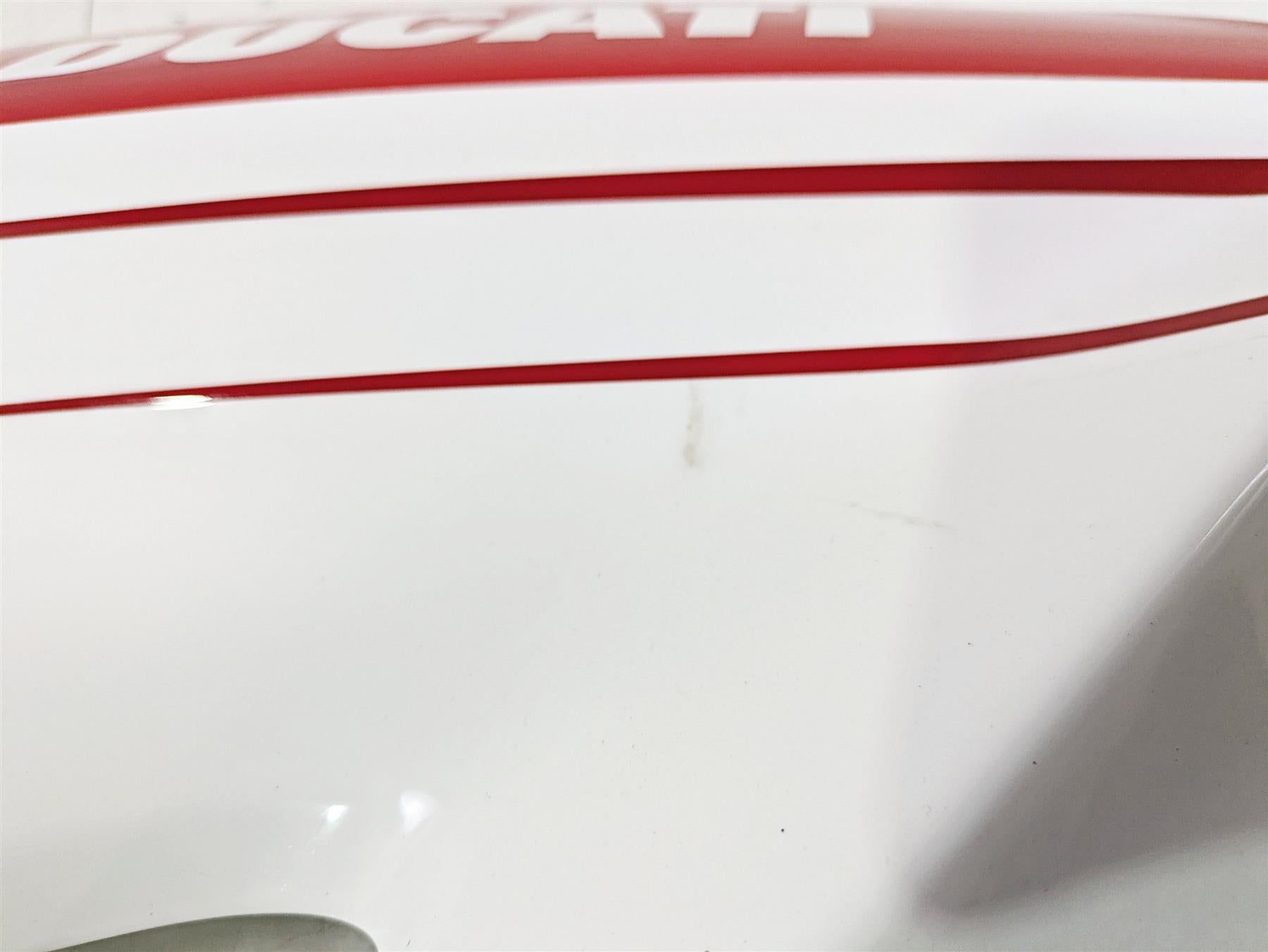 2018 Ducati Hypermotard 939 SP Right Tank Fairing Cover READ 480P5692CK {{ shop.shopifyCountryName }} - Mototech271
