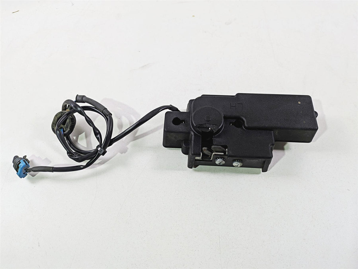 2017 Indian Chieftain Limited Left Bag Lock Control Module - Read 4017838 {{ shop.shopifyCountryName }} - Mototech271