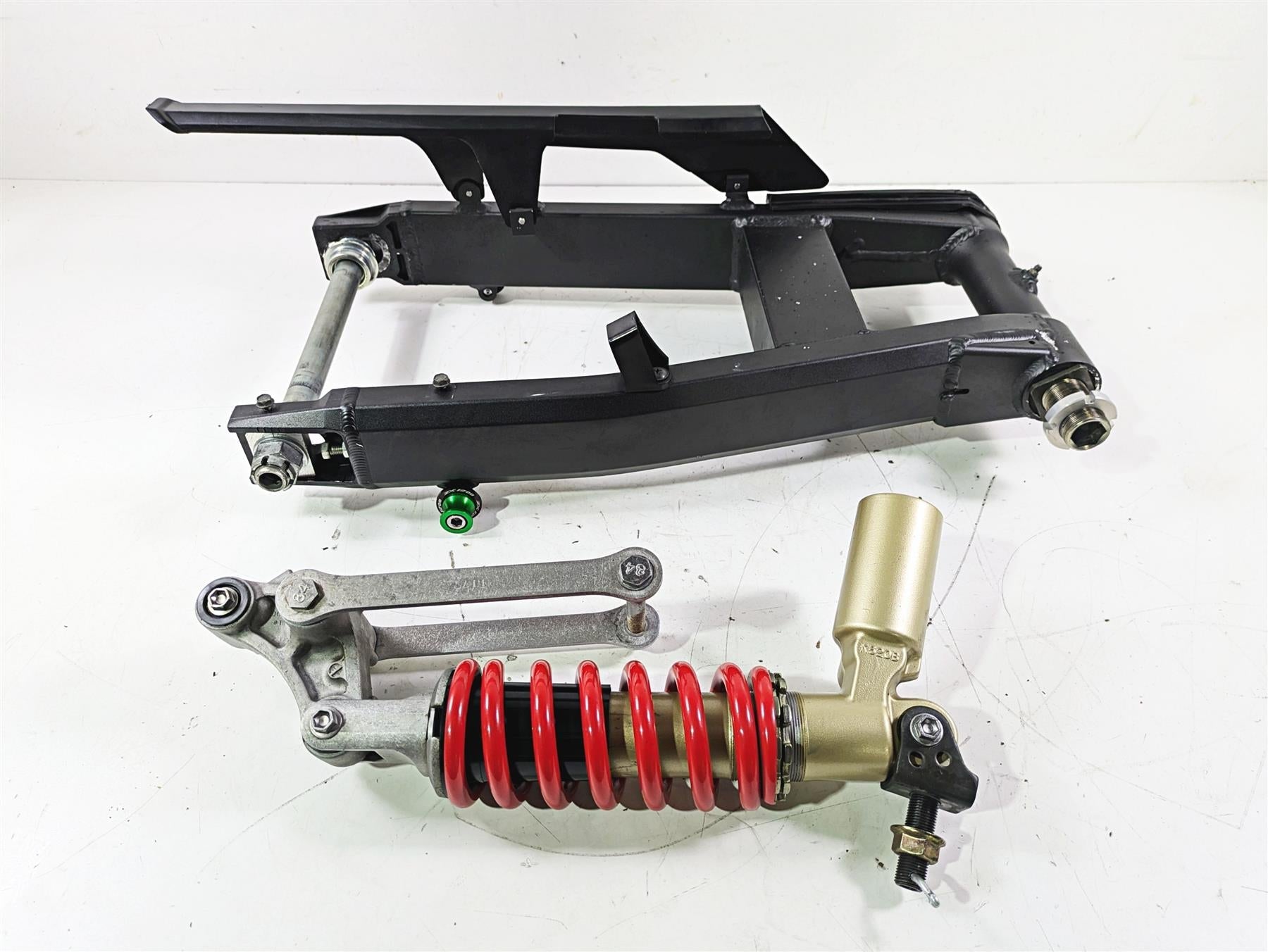 2005 Kawasaki ZX12R Ninja Rear Swingarm & Kyb Shock Set 33001-0053-8F 45014-0025 | Mototech271