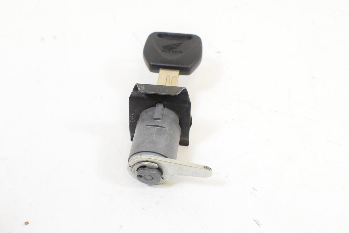2010 Honda CBR600RR CBR600 RR Ignition Switch Key Lock Set 35010-MFJ-A40 {{ shop.shopifyCountryName }} - Mototech271