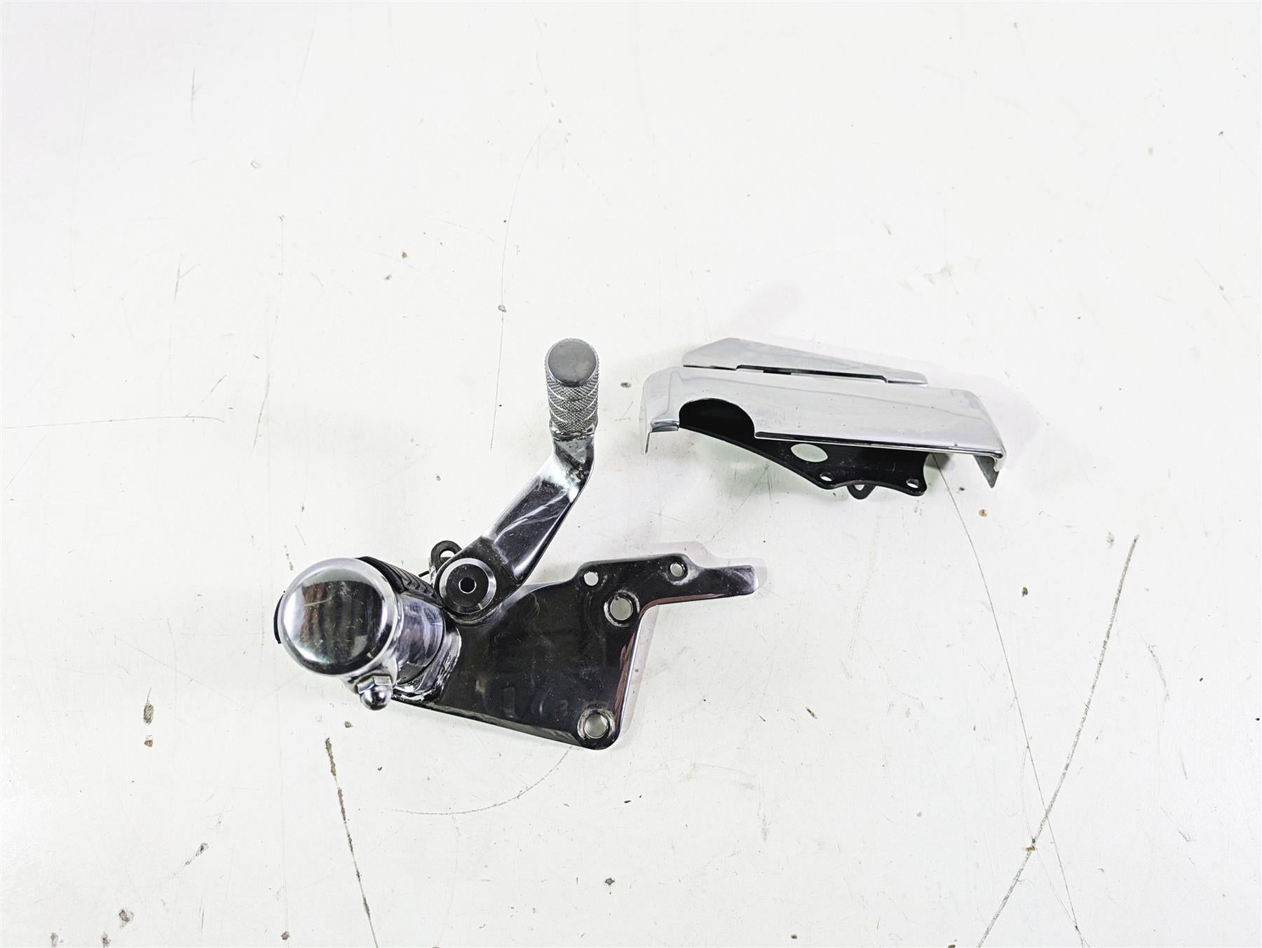 2002 Honda V-Twin VTX1800 C Right Front Foot Peg & Brake Parts 50615-MCH-C10 {{ shop.shopifyCountryName }} - Mototech271
