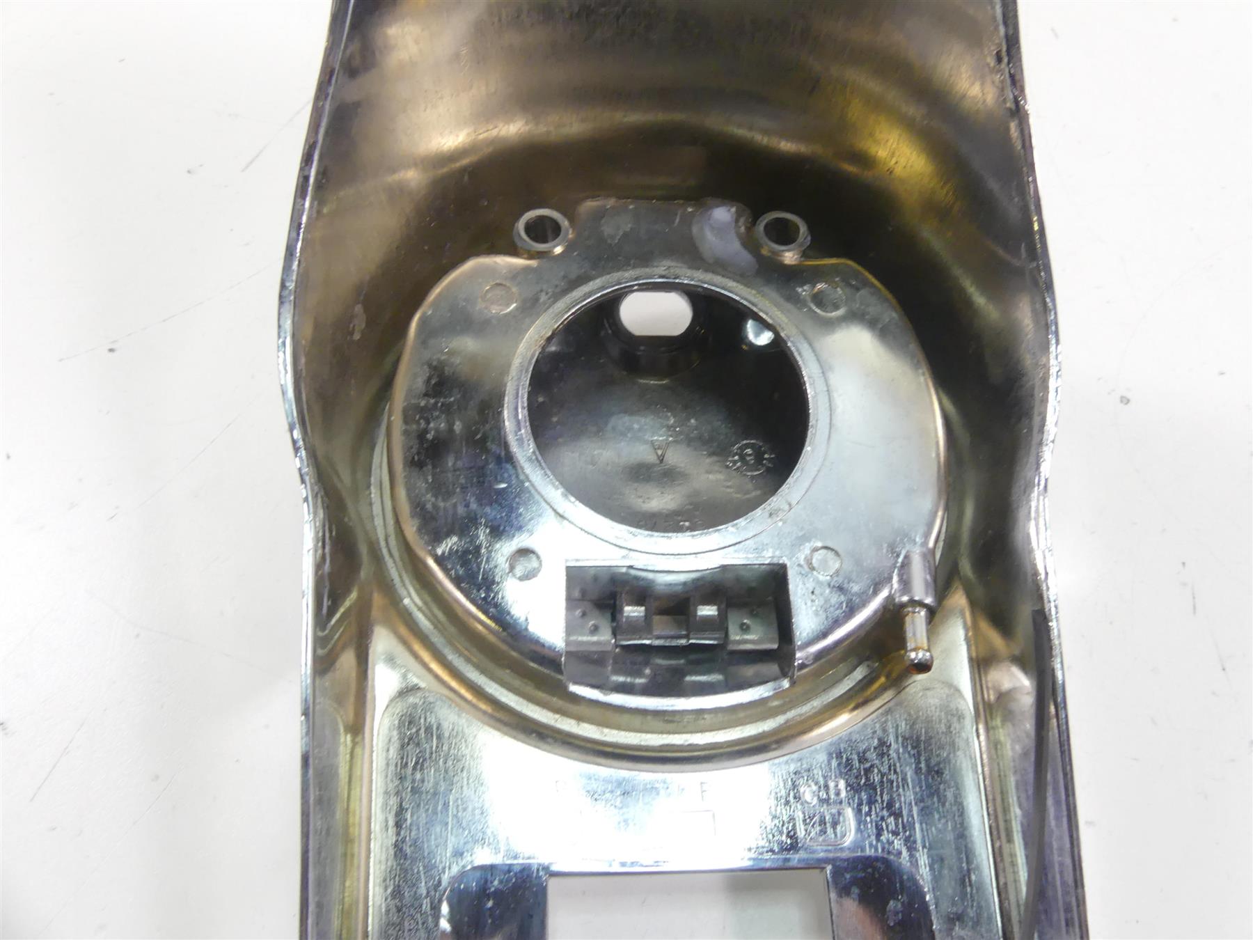1999 Harley Touring FLHTCUI Electra Glide Fuel Tank Dash Cover Console 61270-98 {{ shop.shopifyCountryName }} - Mototech271