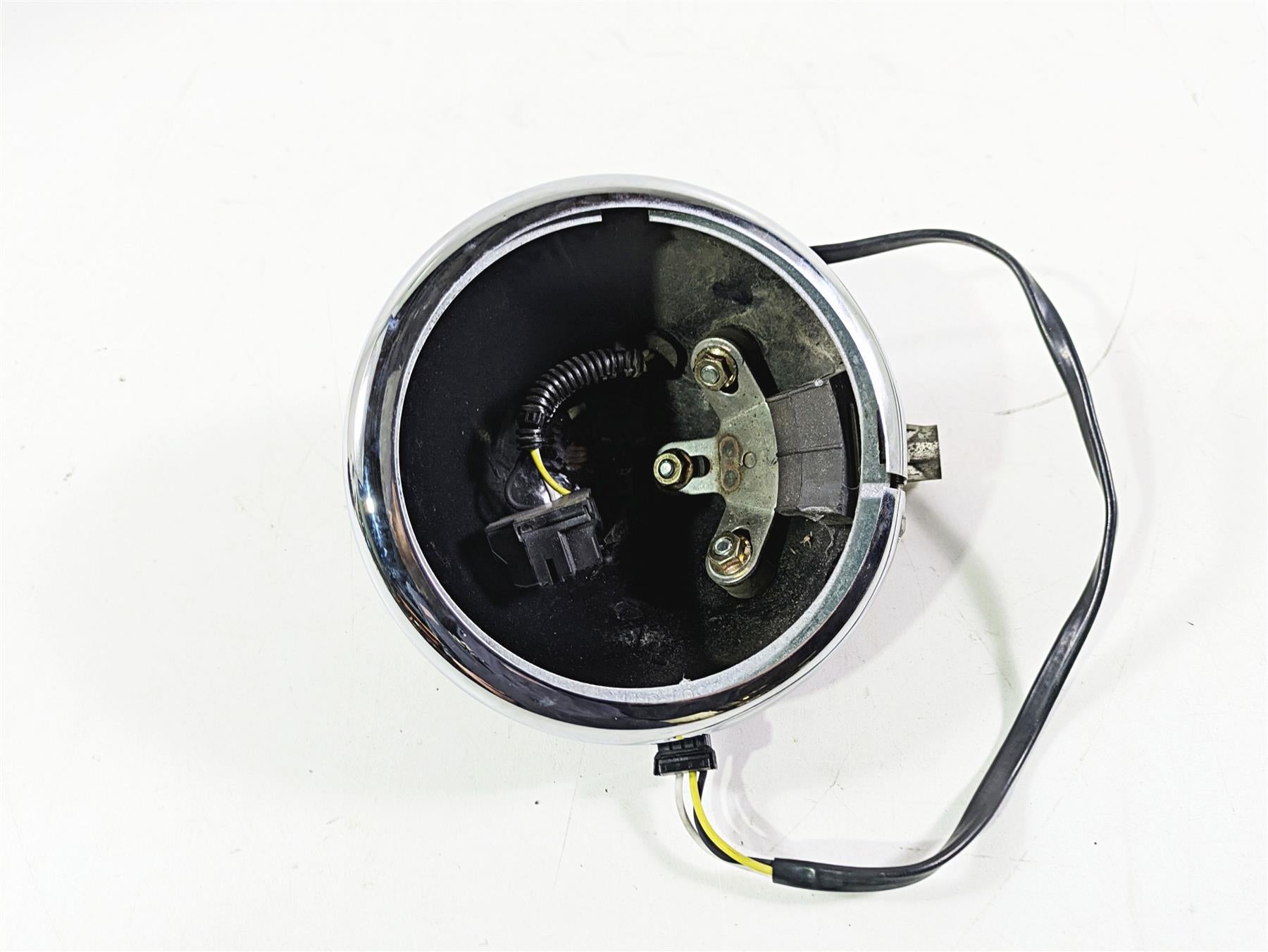 2008 Harley FLSTSB Cross Bones Headlight Head Light Bucket 5-3/4 69923-08 {{ shop.shopifyCountryName }} - Mototech271