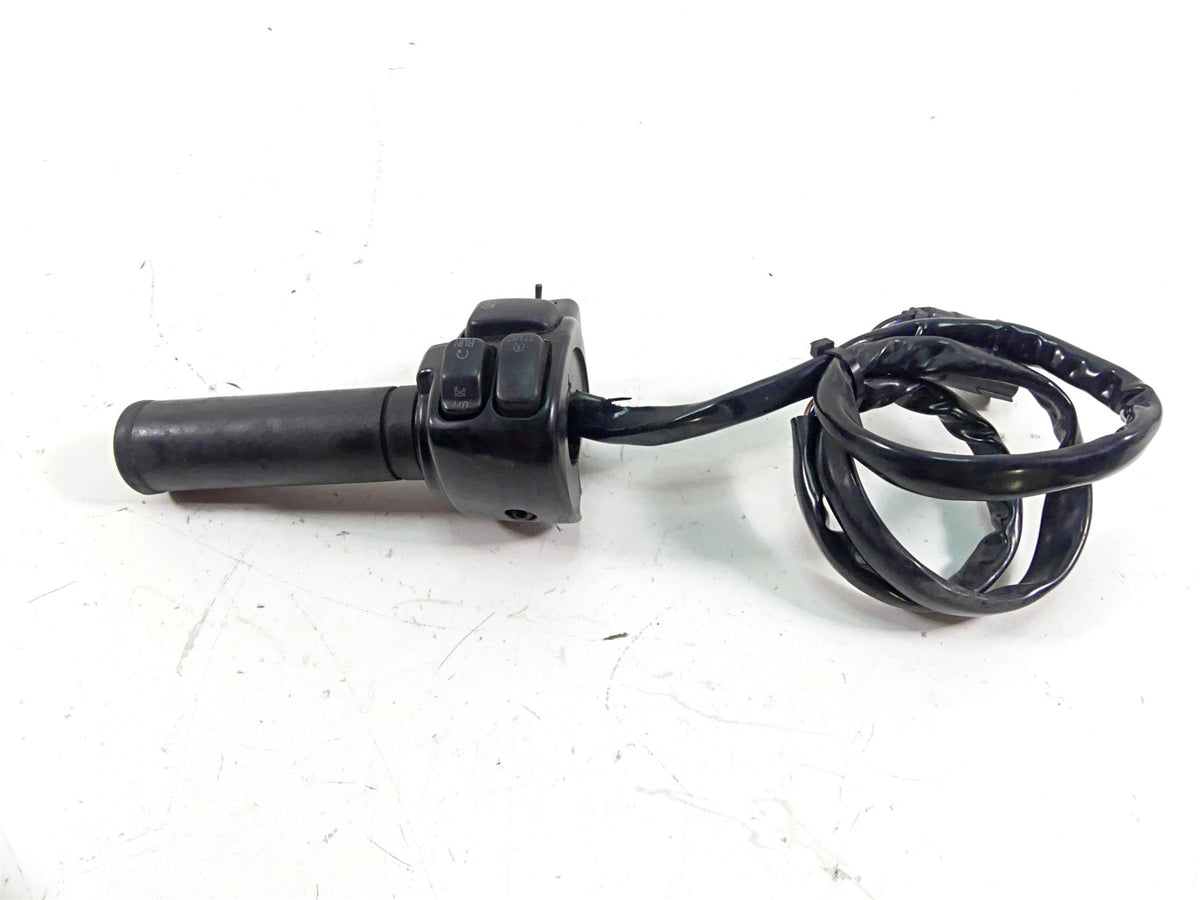 2011 Harley Touring FLTRX Road Glide Right Hand Control Switch -Read 71684-06A {{ shop.shopifyCountryName }} - Mototech271