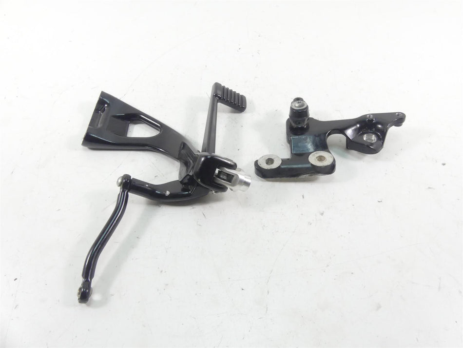 2021 Harley Softail FXBBS Street Bob Right Mid Footpeg Mount Brake Ped 50500601 {{ shop.shopifyCountryName }} - Mototech271