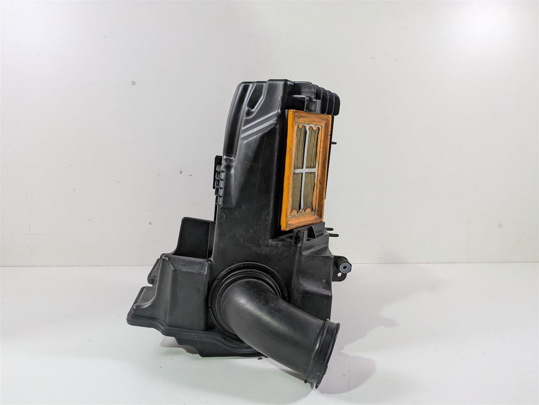 2018 BMW R nineT Urban GS K33 Air Box Filter Cleaner Breather 13717720354 {{ shop.shopifyCountryName }} - Mototech271