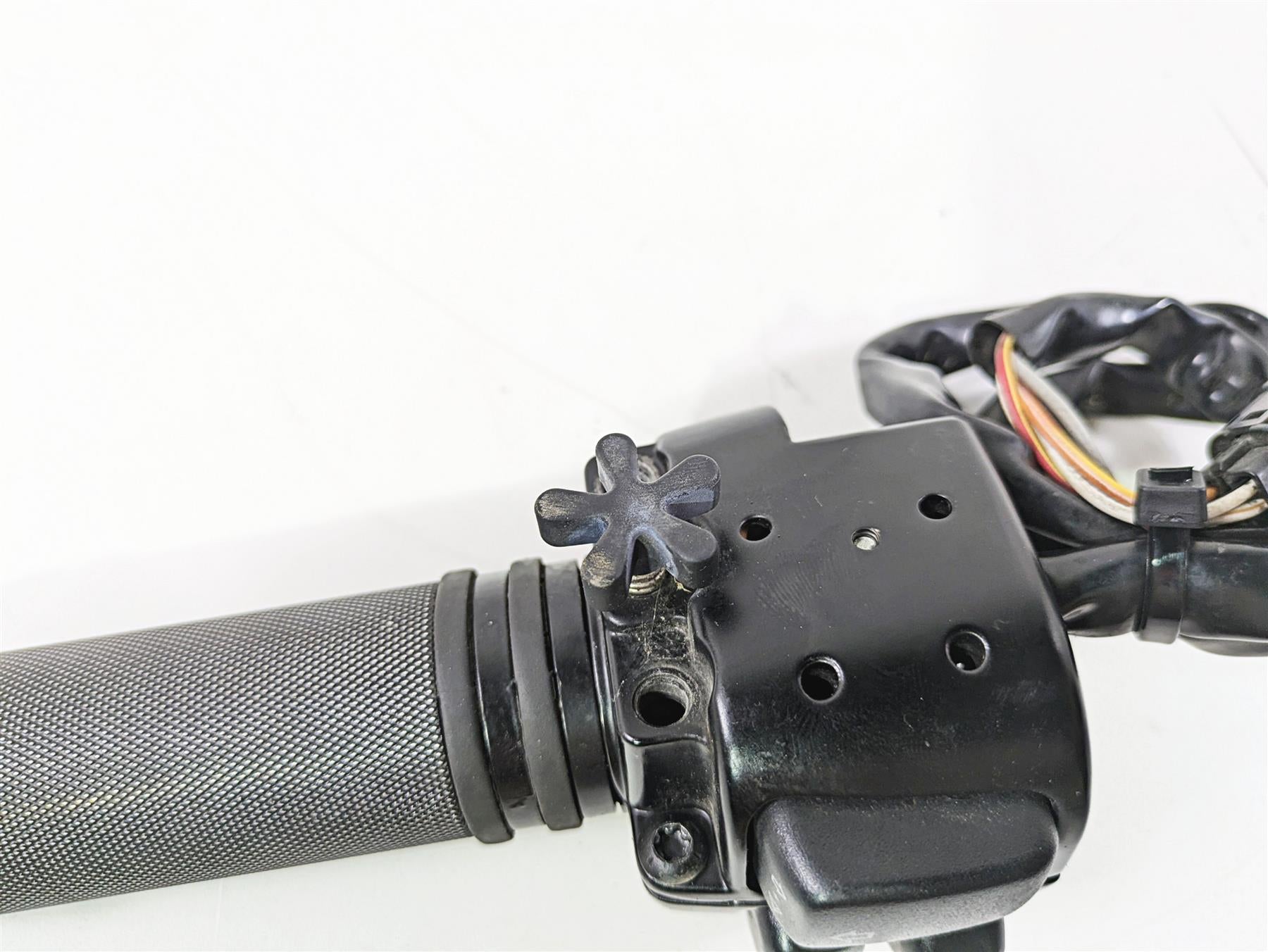 2016 Harley VRSCDX Night Rod Right Hand Control Switch 71684-06A 71621-08 {{ shop.shopifyCountryName }} - Mototech271