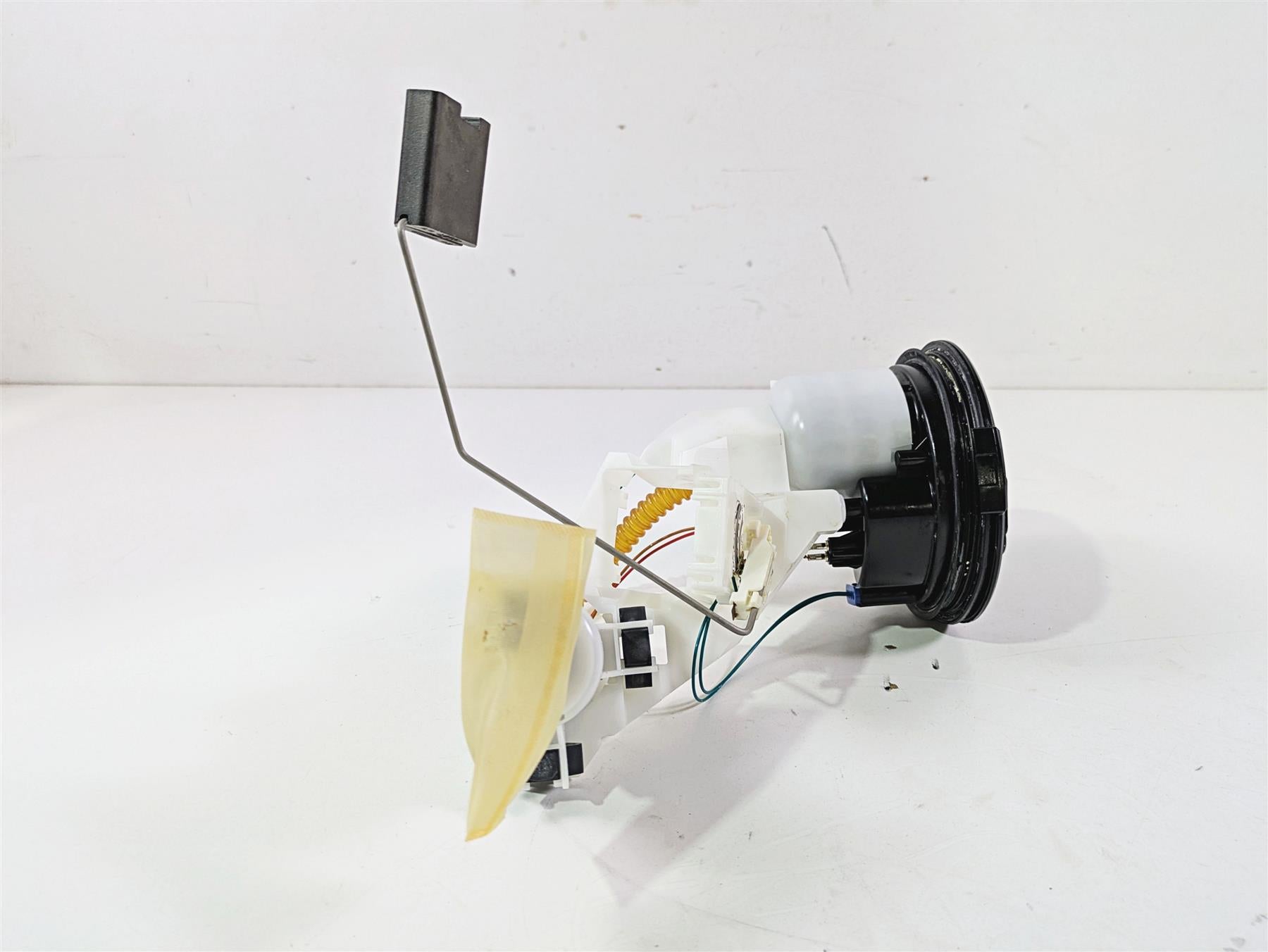 2014 BMW K1600 GTL K48 Fuel Gas Petrol Pump & Level Sender 16148554921 {{ shop.shopifyCountryName }} - Mototech271