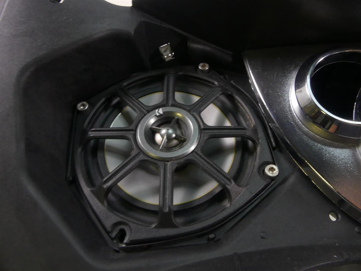 2011 Victory Vision Tour Inner Front Gauge Cover Fairing + Speaker Set 5436294 {{ shop.shopifyCountryName }} - Mototech271