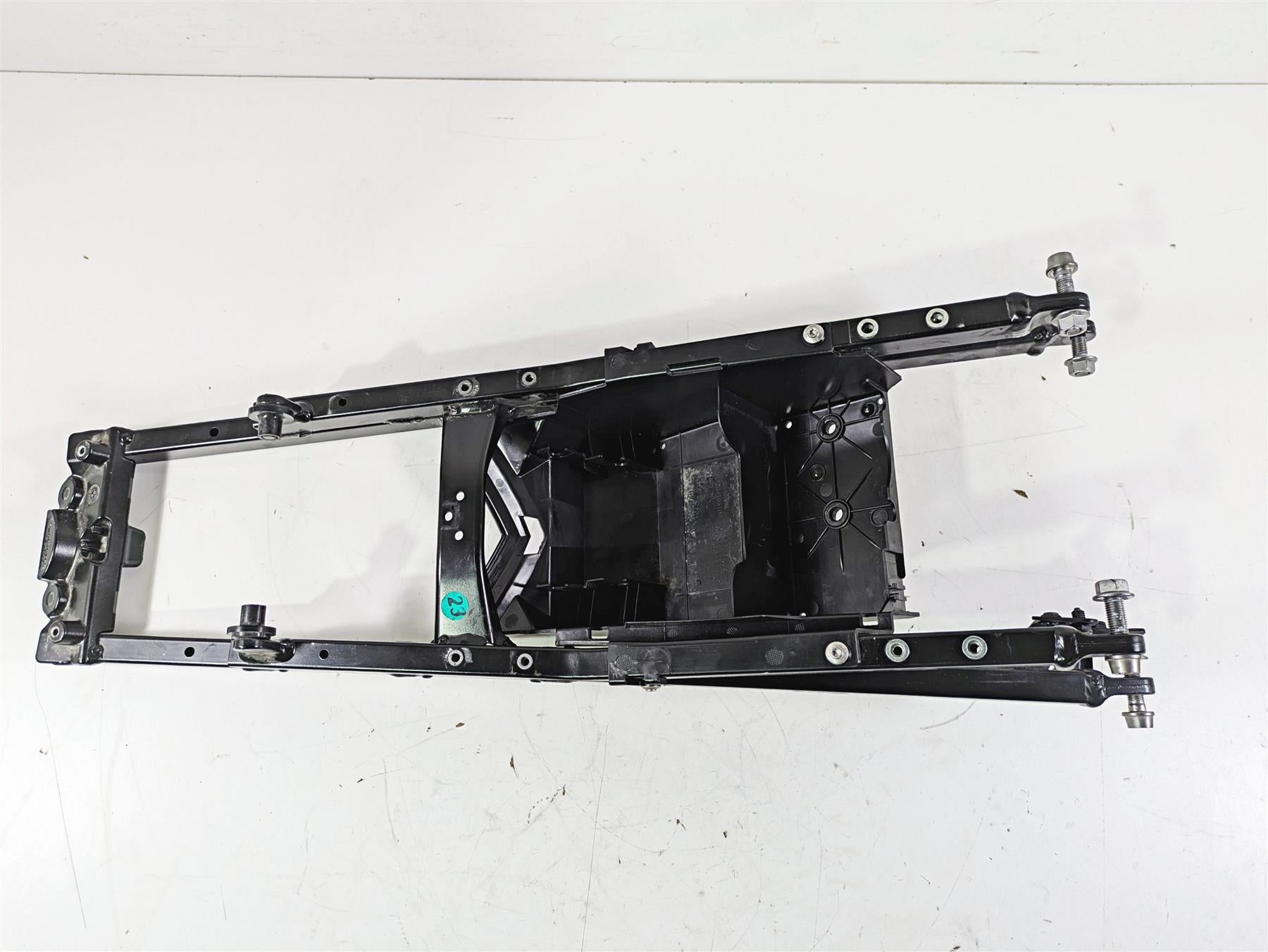 2016 BMW S1000RR K46 Rear Subframe & Inner Fender 46518550381 46628534196 {{ shop.shopifyCountryName }} - Mototech271