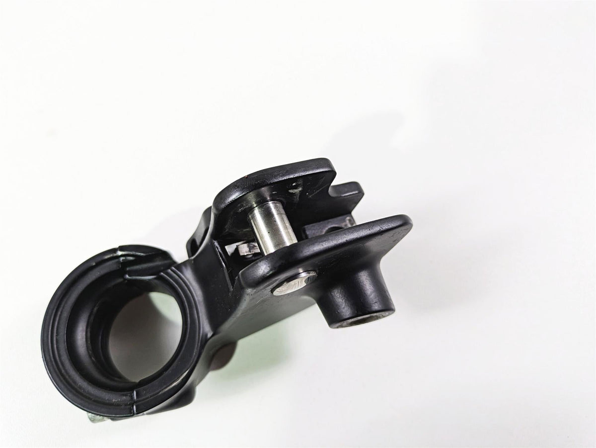 2016 Indian Chief Classic Clutch Perch 2205750 {{ shop.shopifyCountryName }} - Mototech271
