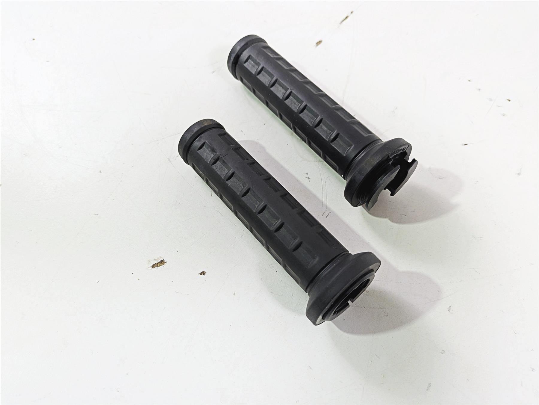 2024 Harley Sportster RH975 S Left Right Hand Grip Set 56100386 {{ shop.shopifyCountryName }} - Mototech271