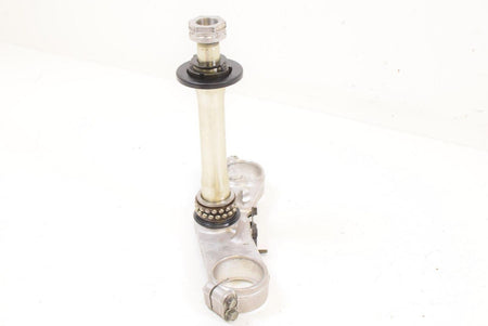 02 Kawasaki ZX12R ZX12 ZX1200 Lower Triple Tree Steering Clamp Yoke 44037-1431 {{ shop.shopifyCountryName }} - Mototech271