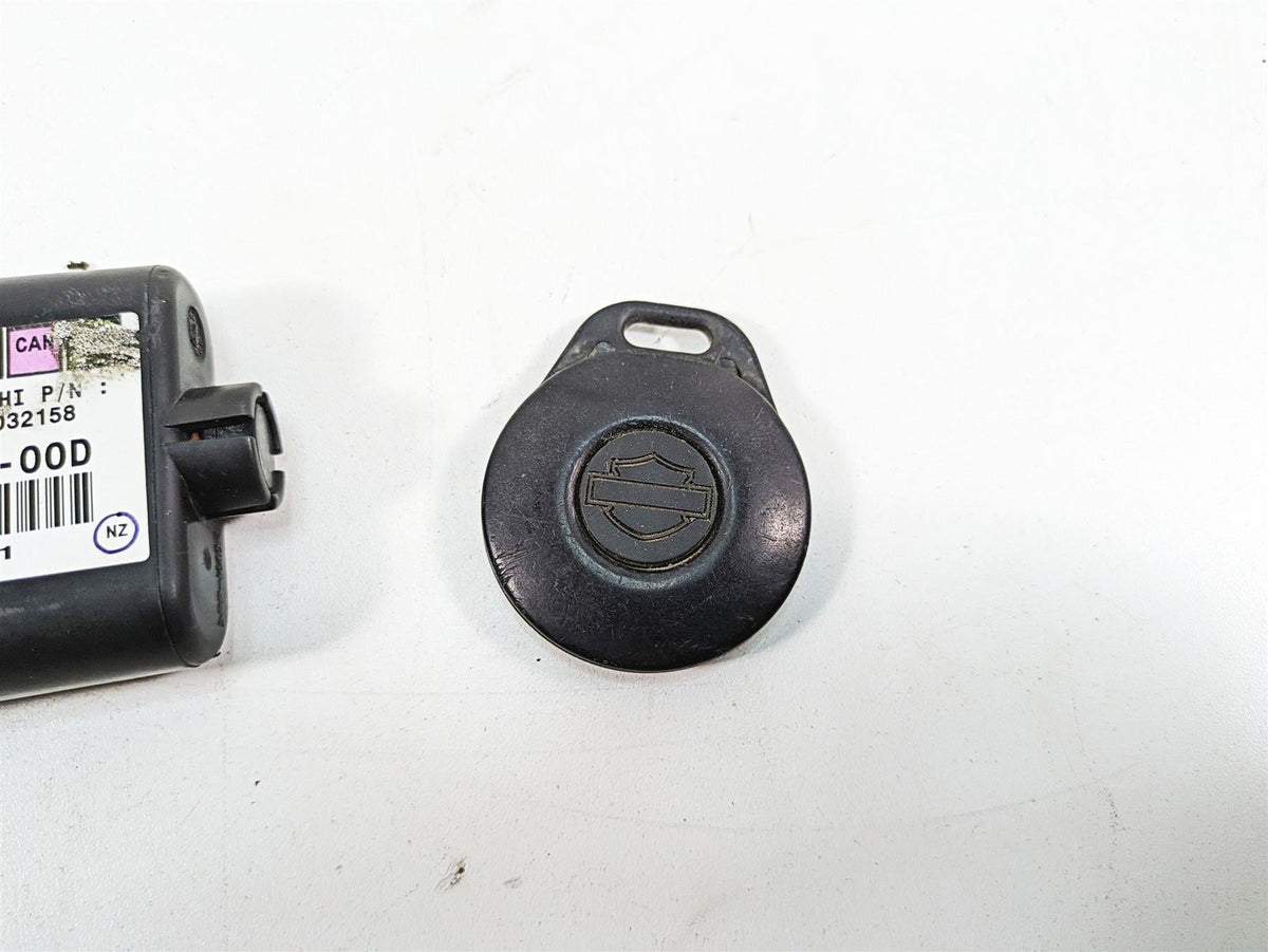2006 Harley Touring FLHXI Street Glide Tssm Security Module + Fob Key 68922-00D {{ shop.shopifyCountryName }} - Mototech271