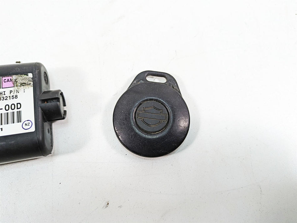 2006 Harley Touring FLHXI Street Glide Tssm Security Module + Fob Key 68922-00D {{ shop.shopifyCountryName }} - Mototech271