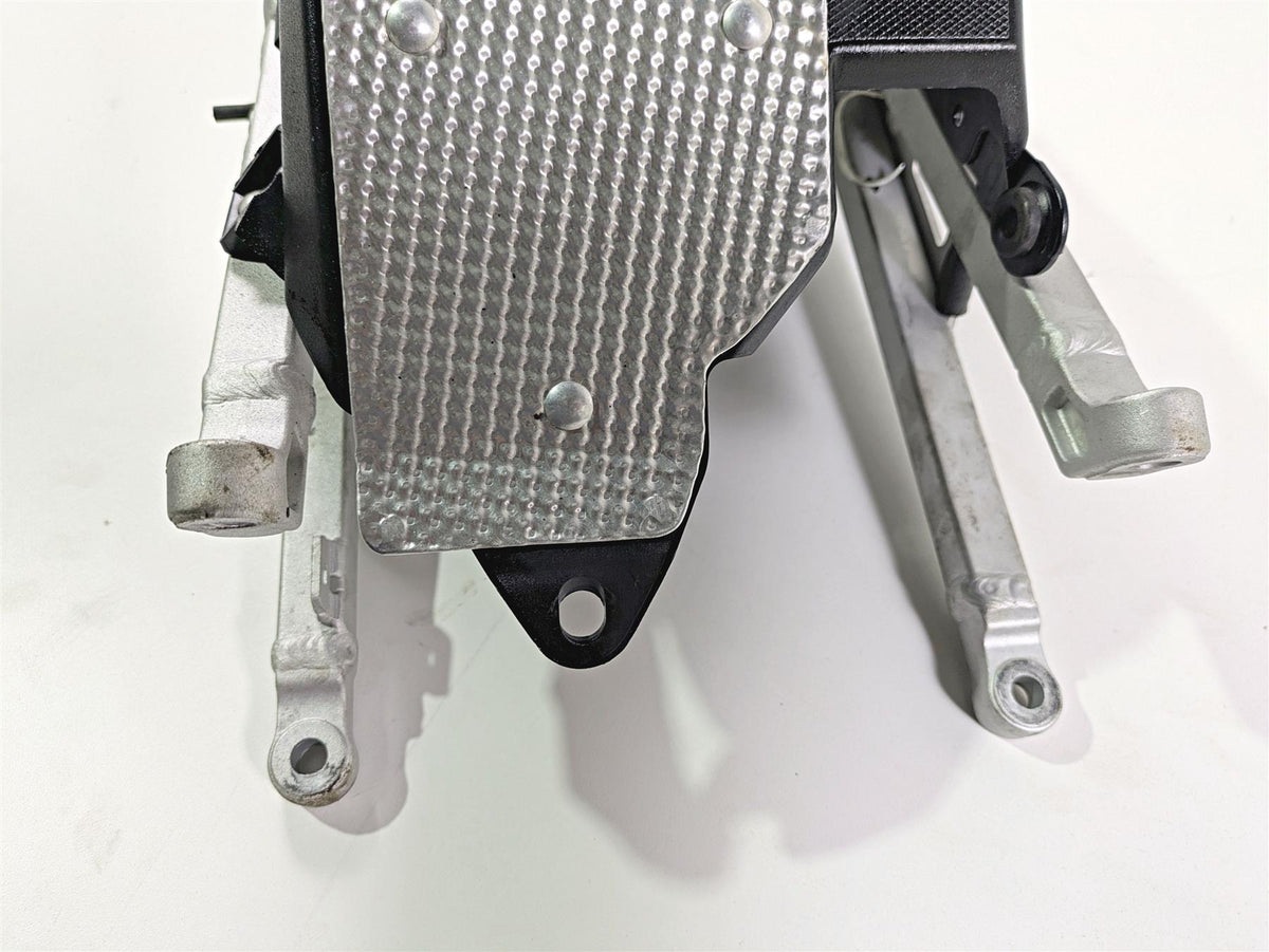 2017 Aprilia RSV 1100 Tuono V4 Factory Straight Subframe & Inner Fender 2B003589 {{ shop.shopifyCountryName }} - Mototech271