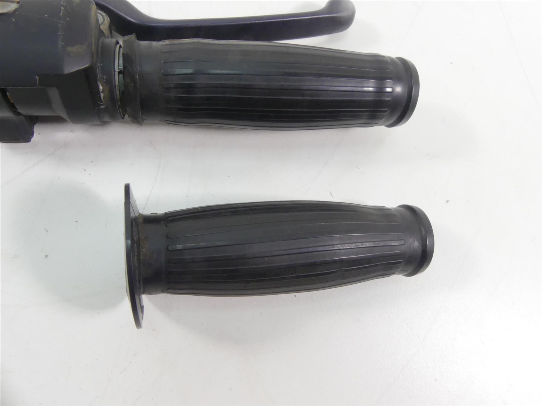 1978 BMW R100 S (2474) Hand Brake Lever & Throttle Grip Set 32721234846 {{ shop.shopifyCountryName }} - Mototech271