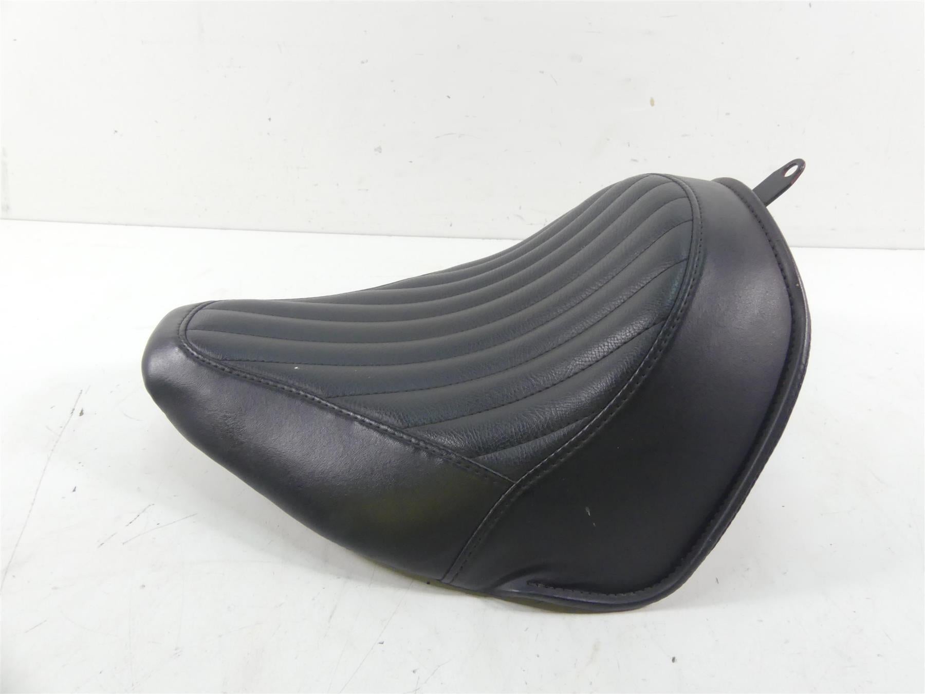 2016 Harley FLS Softail Slim Front Rider Driver Saddle Seat -Read 52000031A {{ shop.shopifyCountryName }} - Mototech271